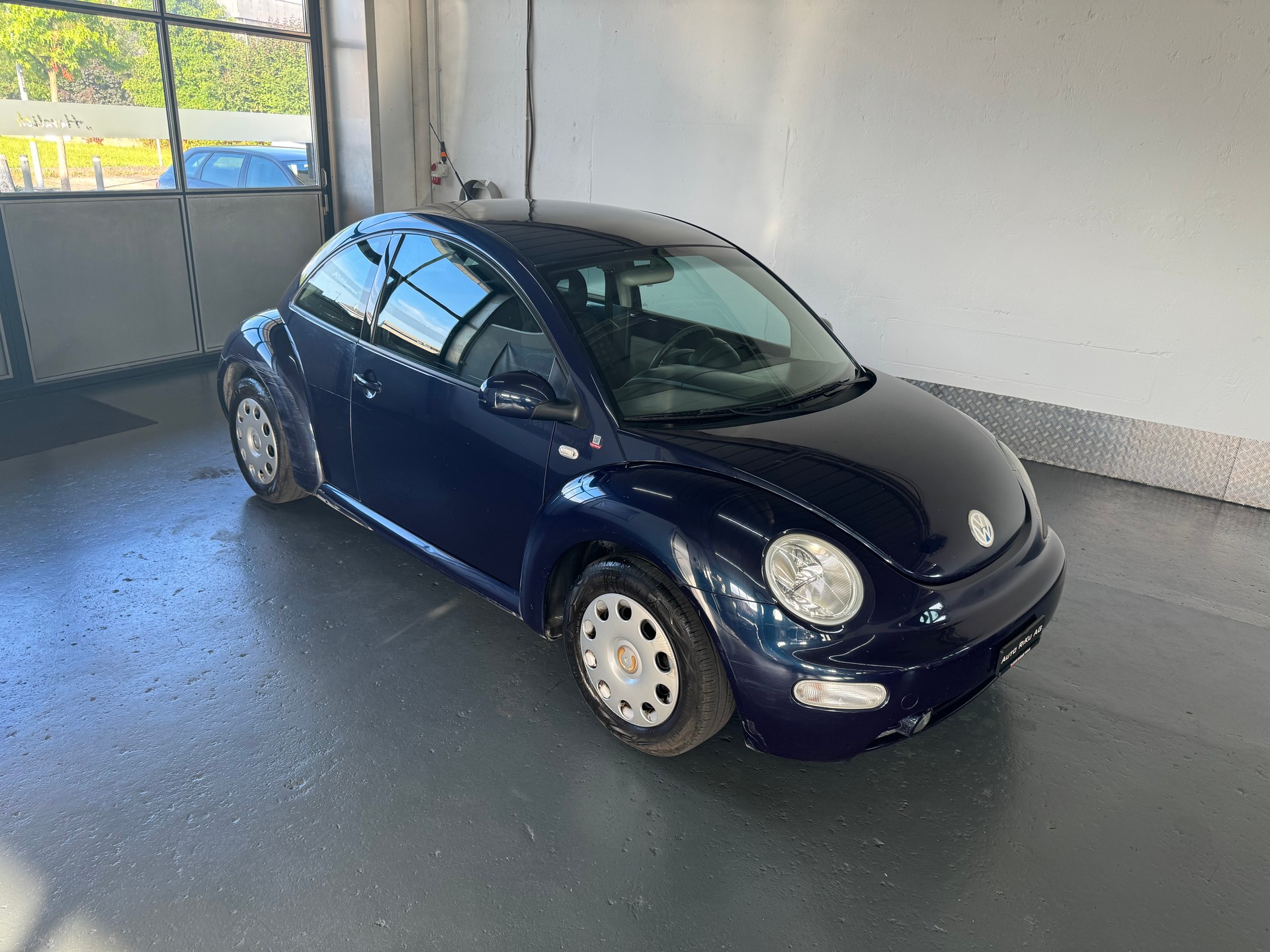 VW New Beetle 1.6-image-0