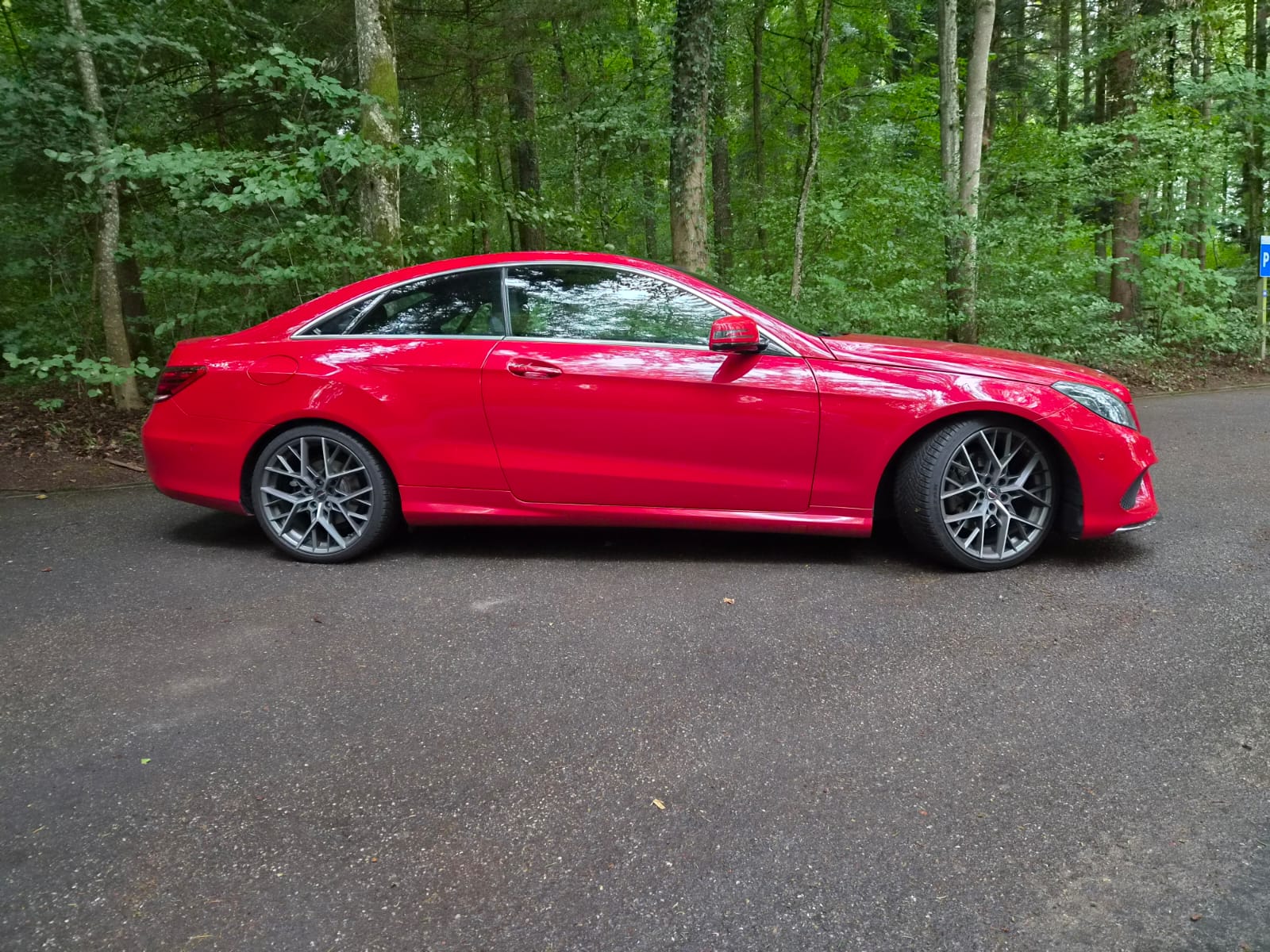 MERCEDES-BENZ E 350 4Matic 7G-Tronic-image-4