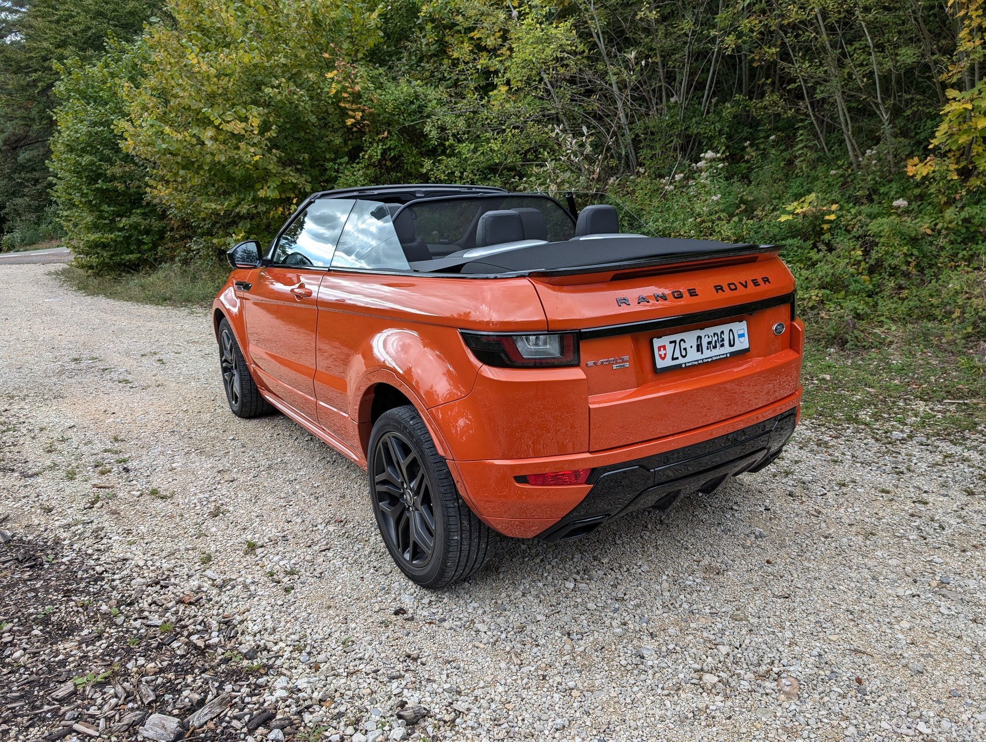 LAND ROVER Range Rover Evoque Convert. 2.0 TD4 SE Dynamic AT9-image-5