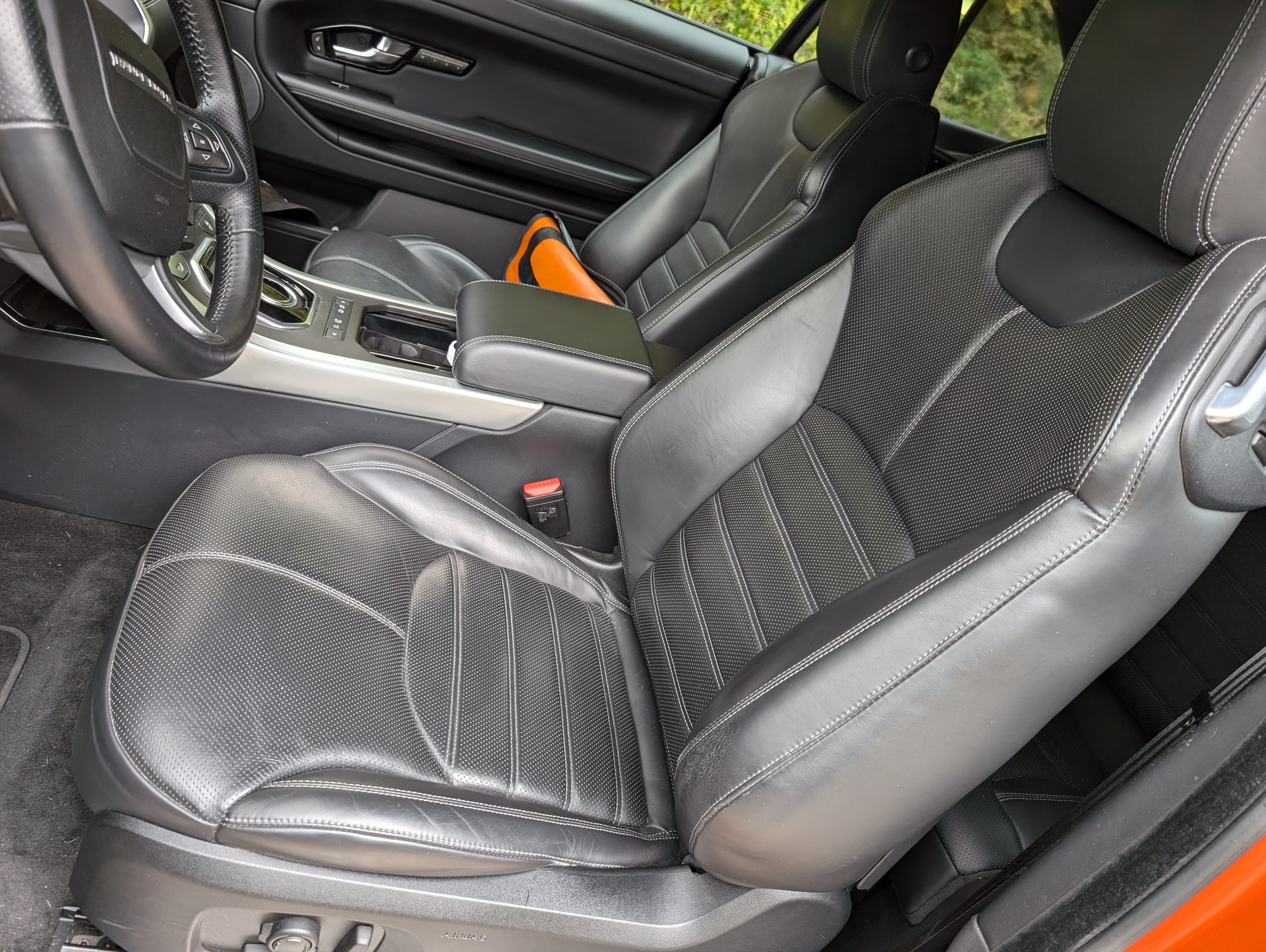 LAND ROVER Range Rover Evoque Convert. 2.0 TD4 SE Dynamic AT9-image-12