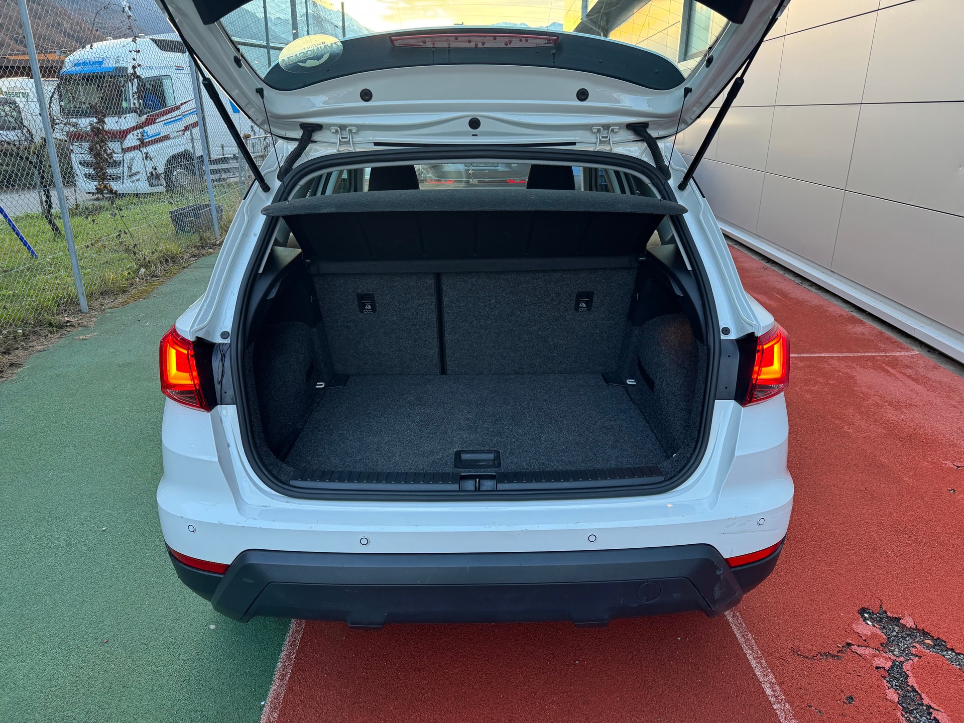 SEAT Arona 1.0 TSI Eco Style-image-12
