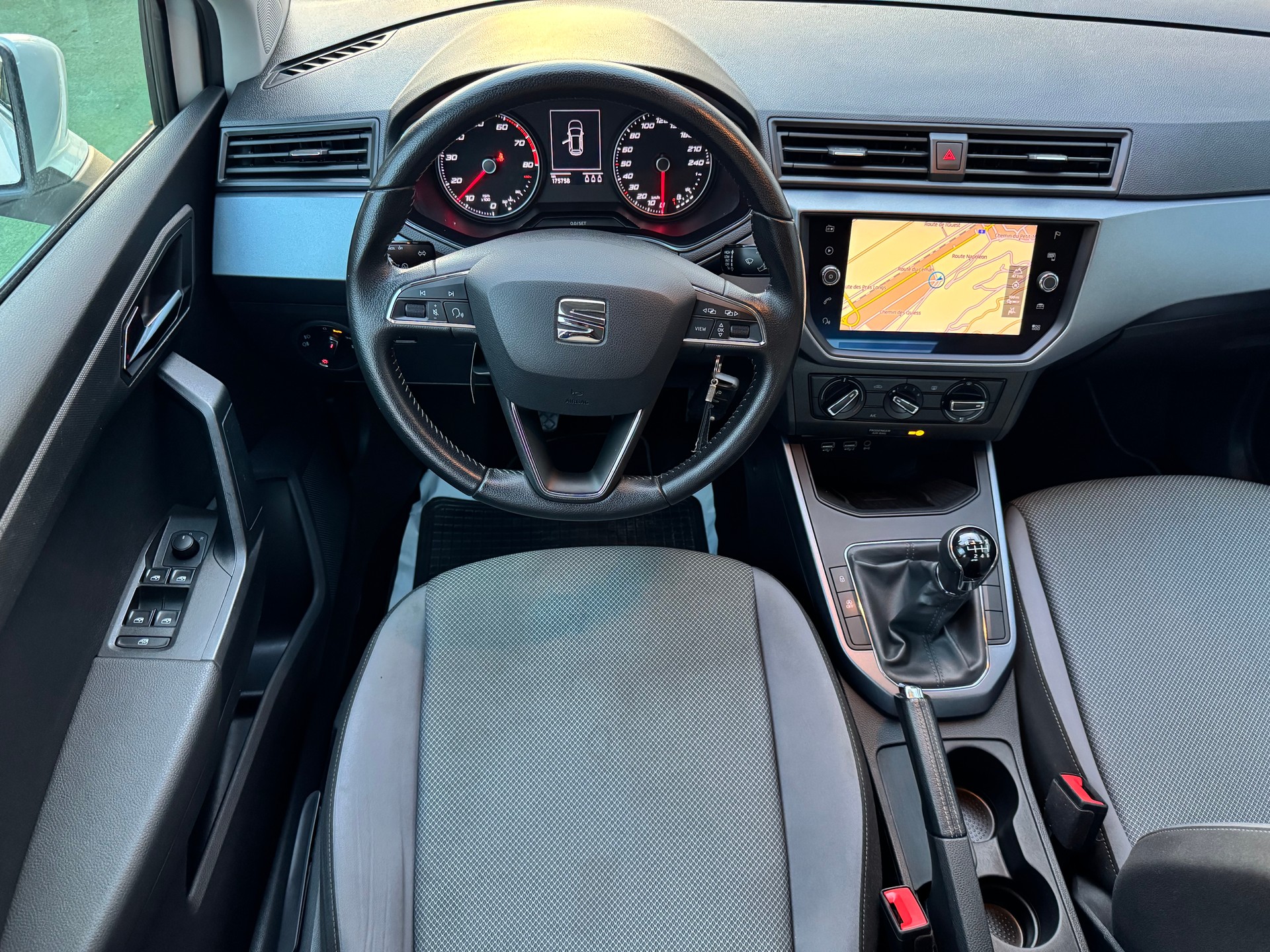 SEAT Arona 1.0 TSI Eco Style-image-7