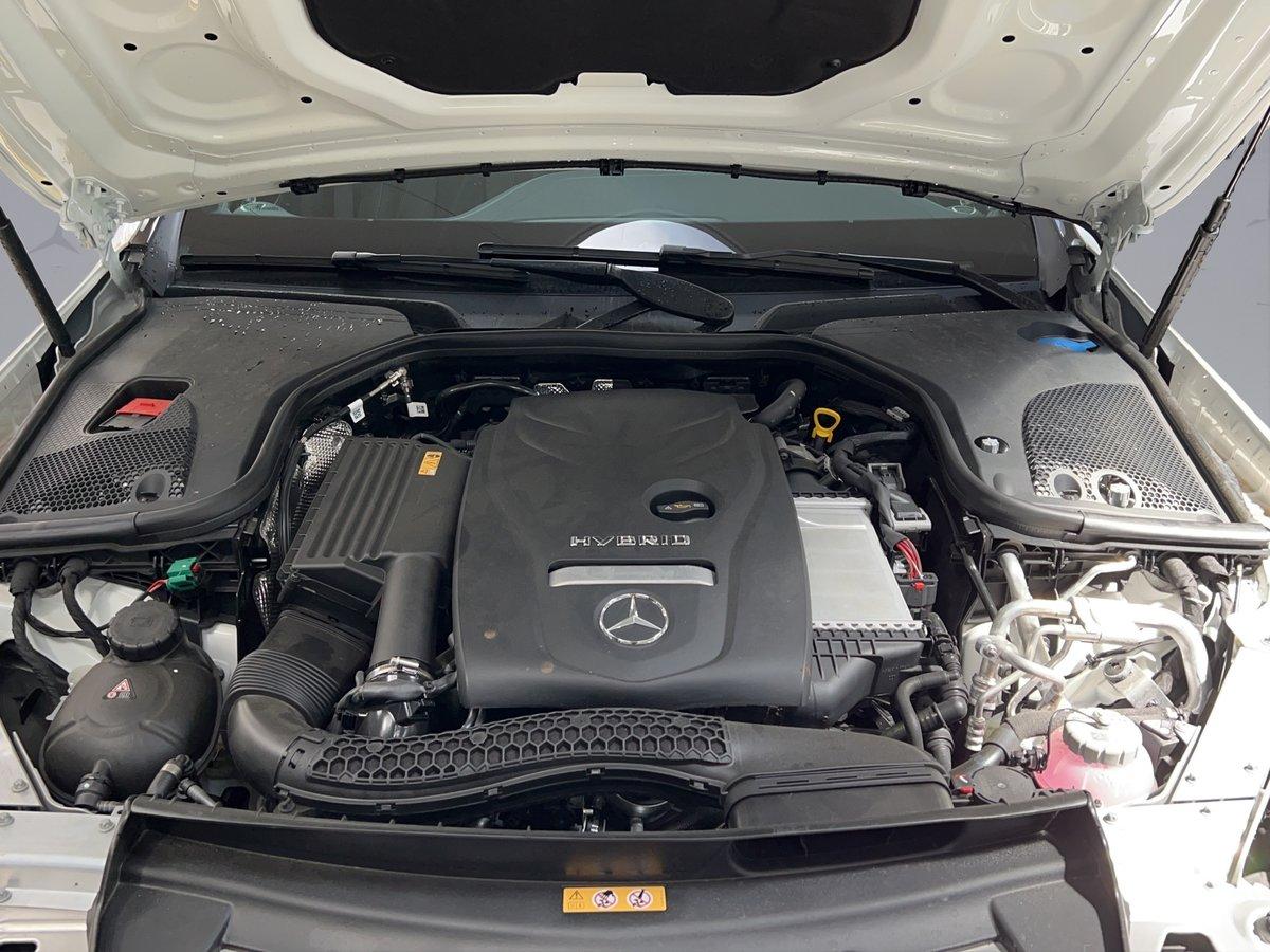 MERCEDES-BENZ E 300 e AMG Line 4matic EQ Star-image-17