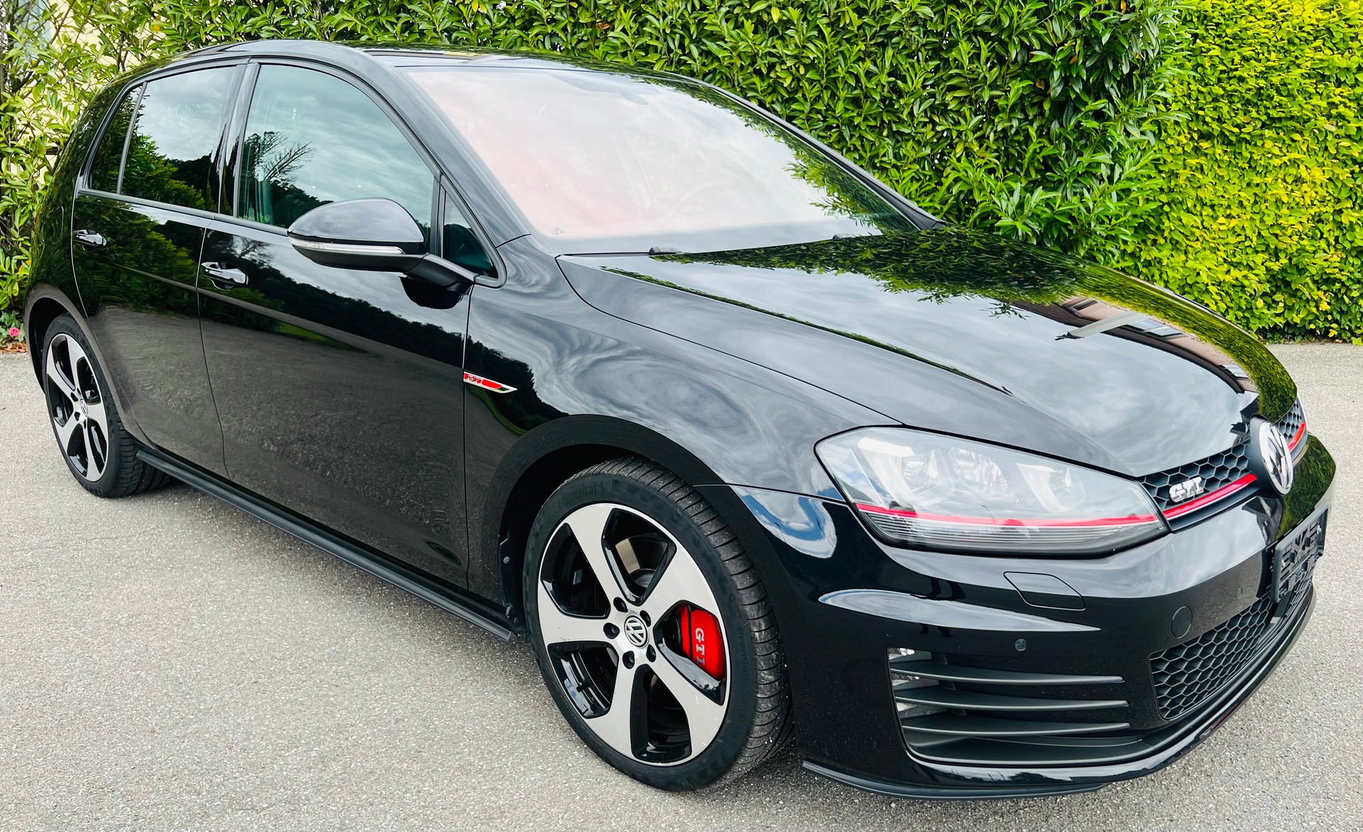 VW Golf 2.0 TSI GTI Performance DSG-image-0