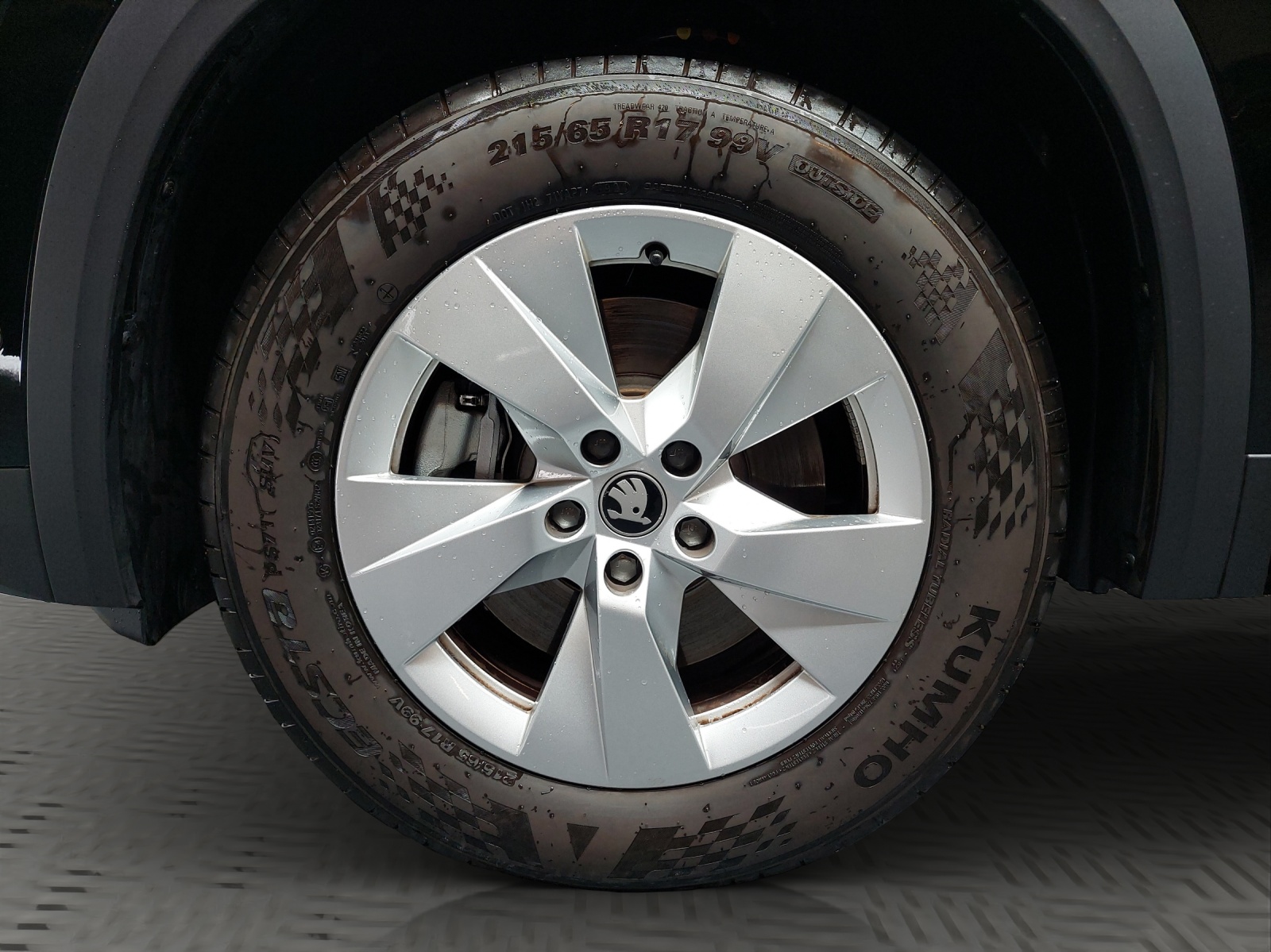 SKODA Kodiaq 2.0 TSI Selection 4x4-image-11
