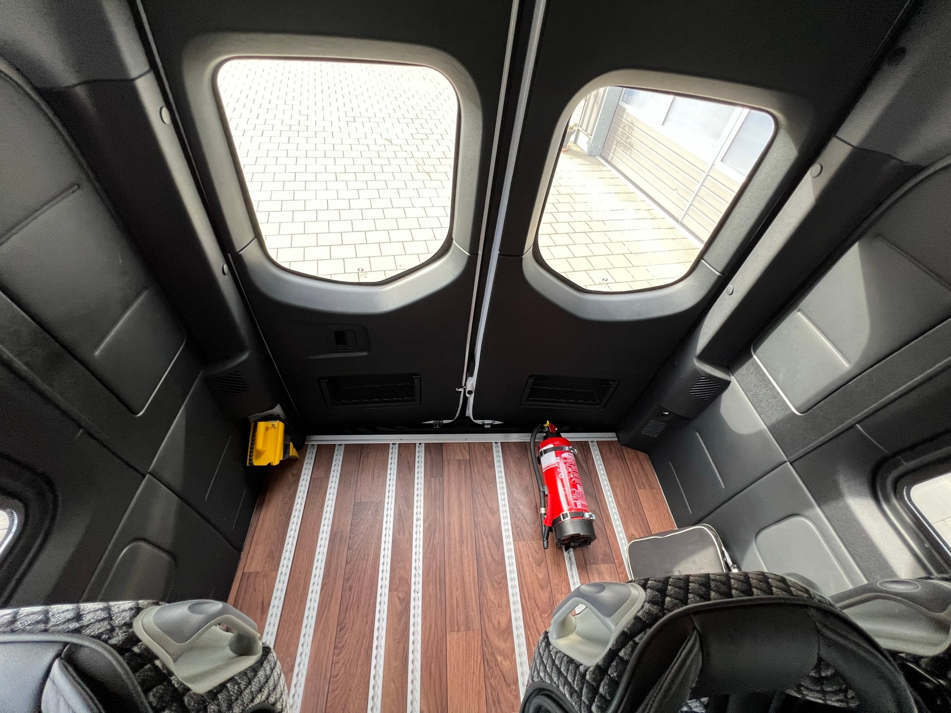 MERCEDES-BENZ Sprinter (E06) 519 mit Fahrschulpedal-image-12