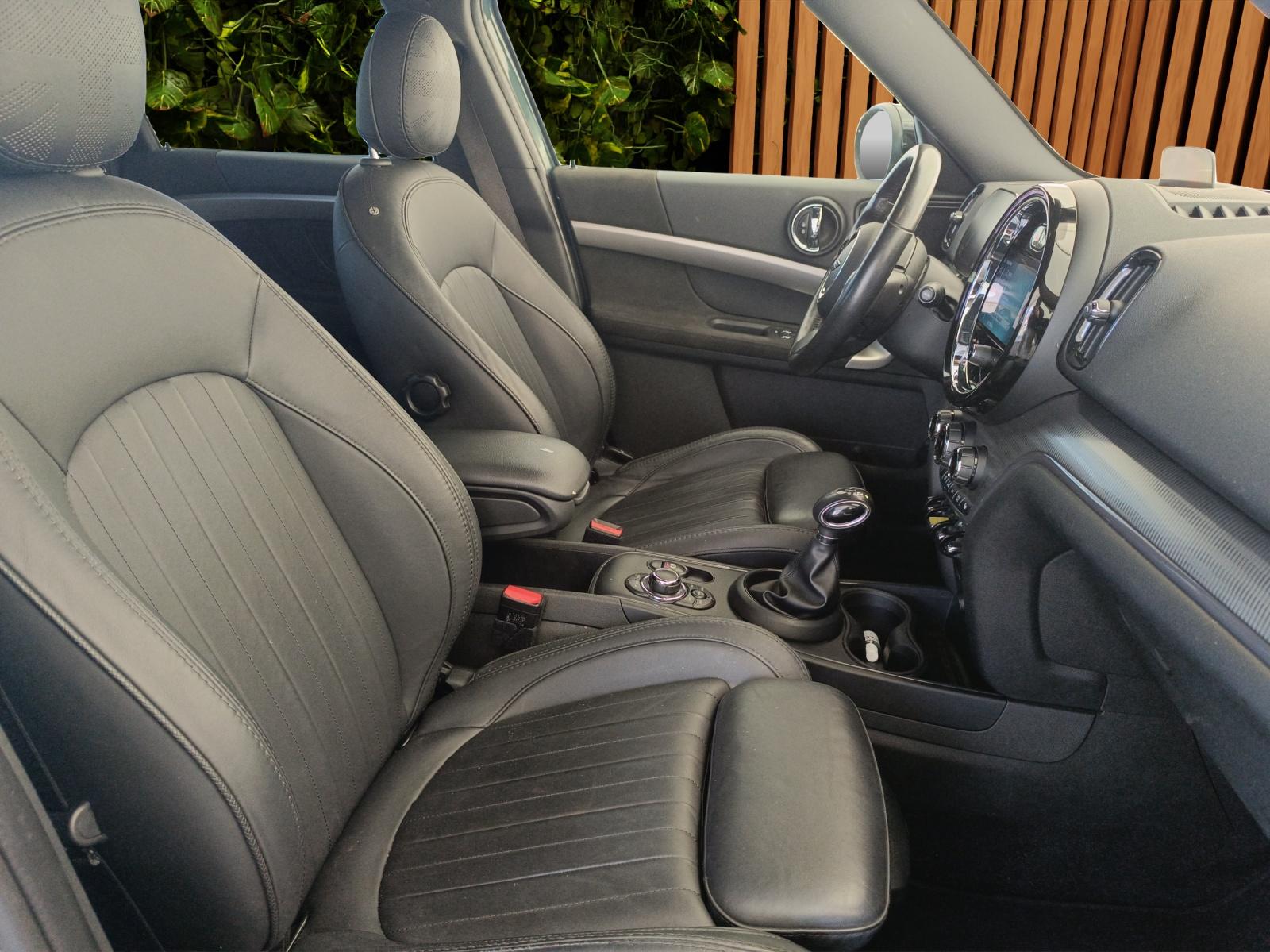 MINI Countryman Cooper SE ALL4 PHEV Steptronic (CH)-image-12