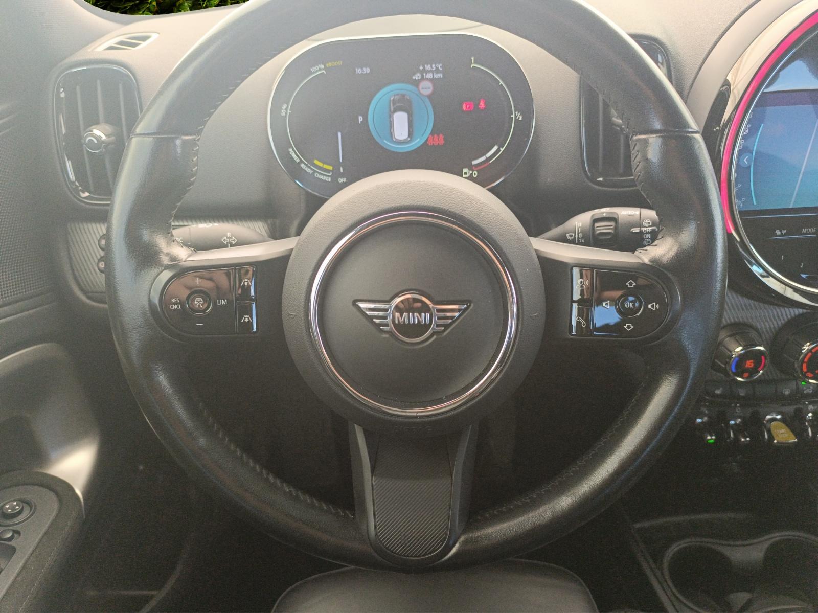 MINI Countryman Cooper SE ALL4 PHEV Steptronic (CH)-image-15