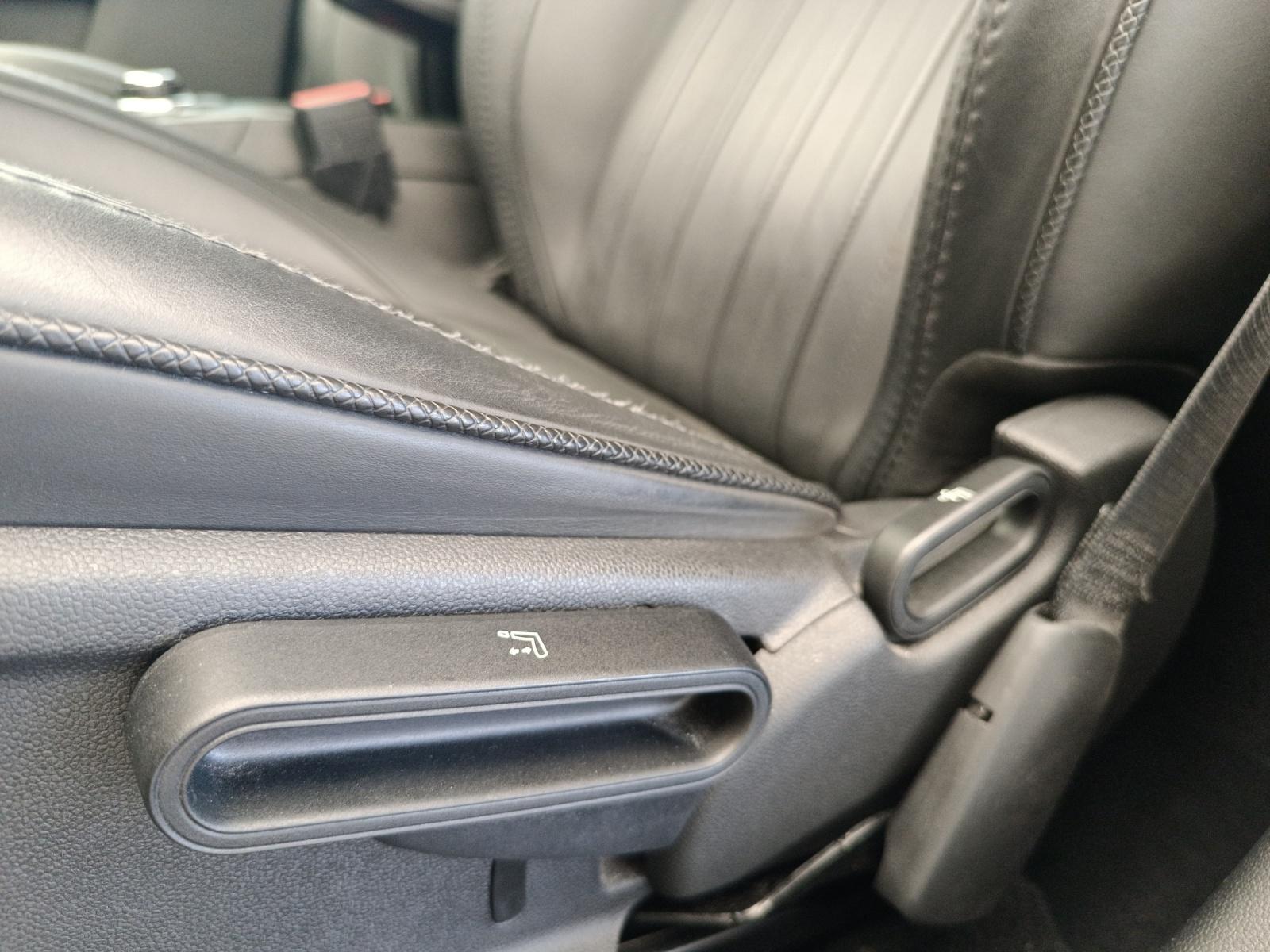 MINI Countryman Cooper SE ALL4 PHEV Steptronic (CH)-image-13