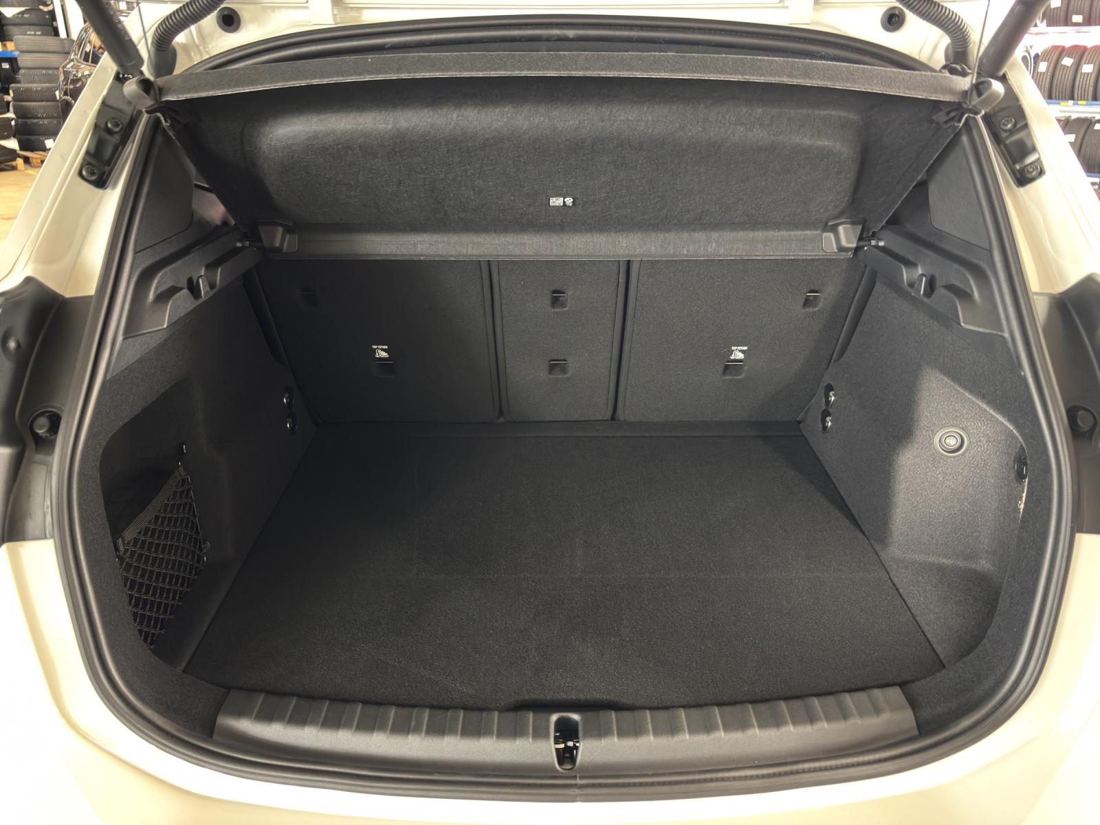 BMW 223i xDrive SDKG Active Tourer-image-14