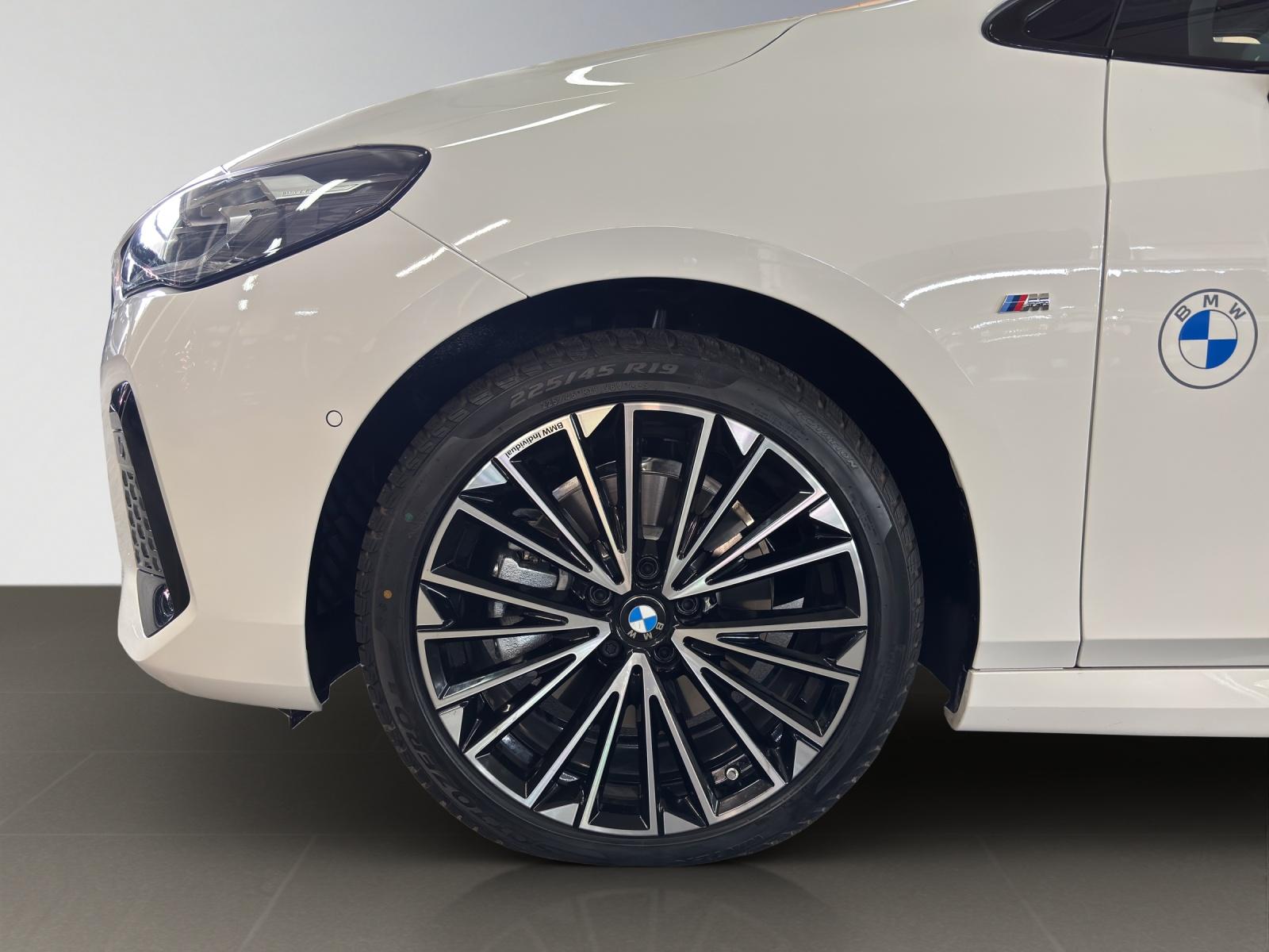 BMW 223i xDrive SDKG Active Tourer-image-2