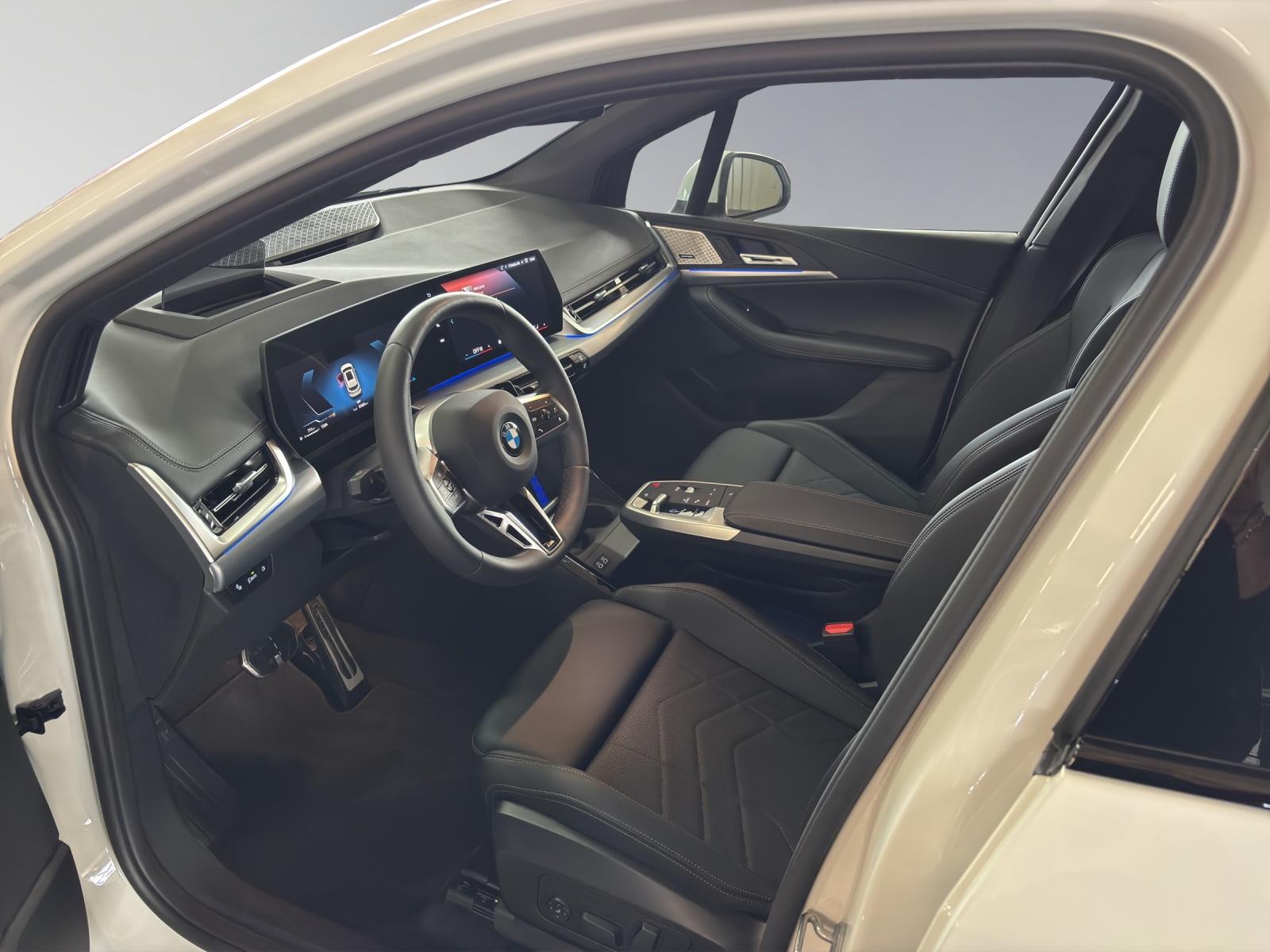 BMW 223i xDrive SDKG Active Tourer-image-3