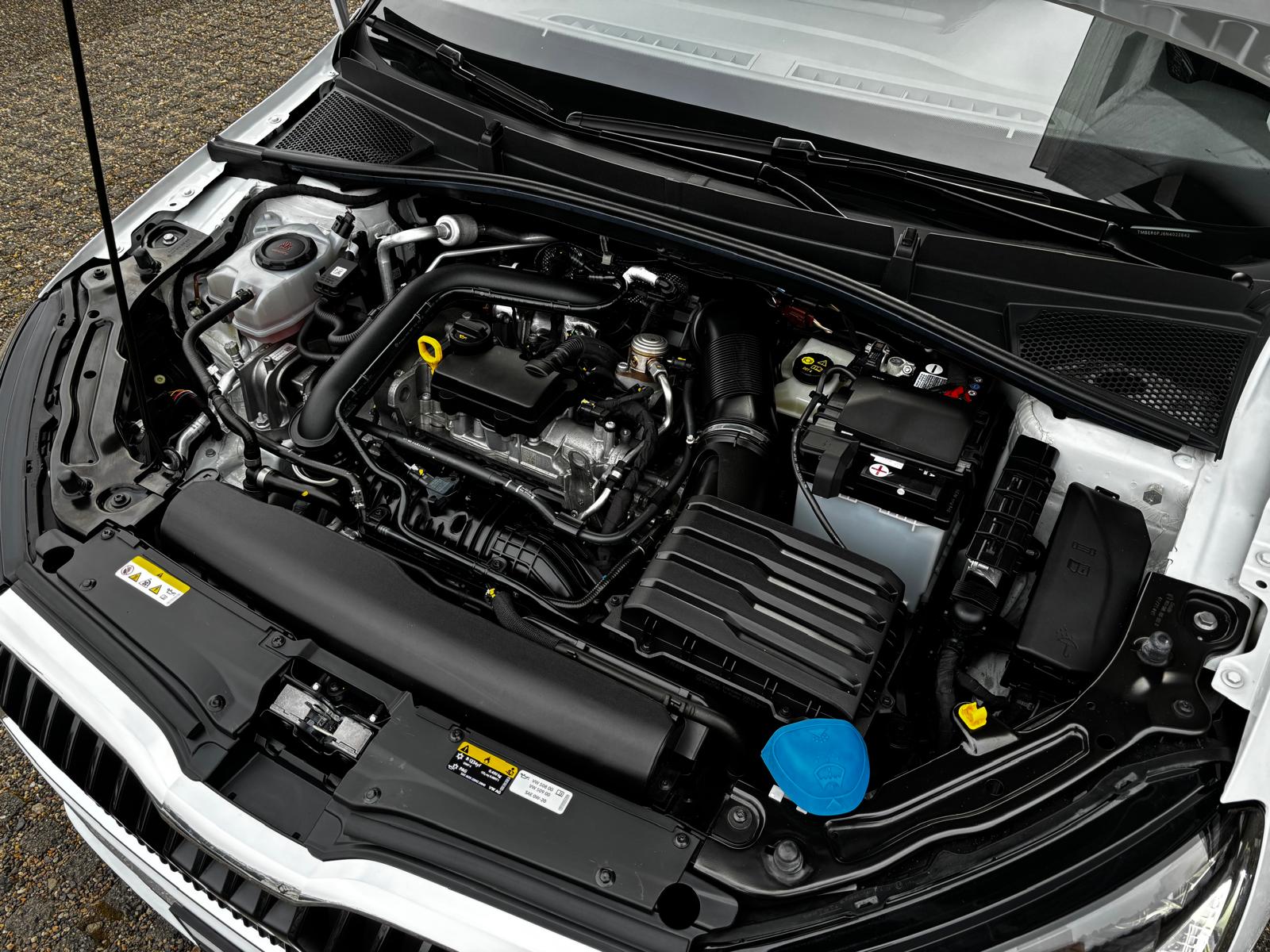 SKODA Fabia First Edition. DSG, LED, AHK, ACC, Pano, Kamera, Keyless SERVICE & MFK Neu-image-31