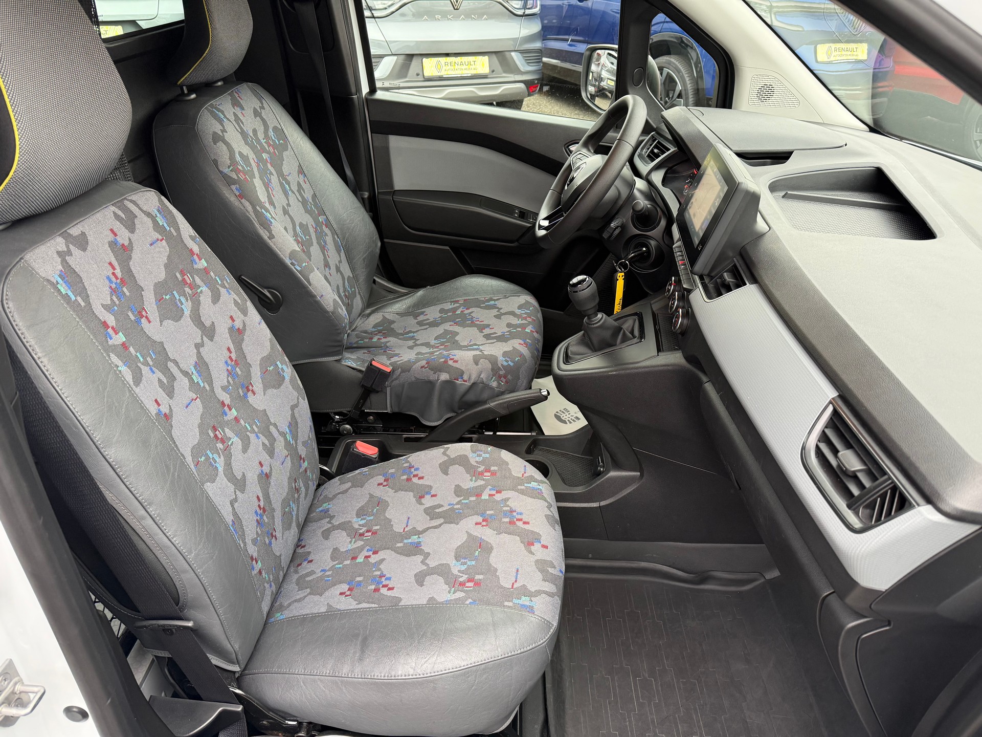 RENAULT Kangoo Van 1.5 dCi Standard 95 Extra-image-9