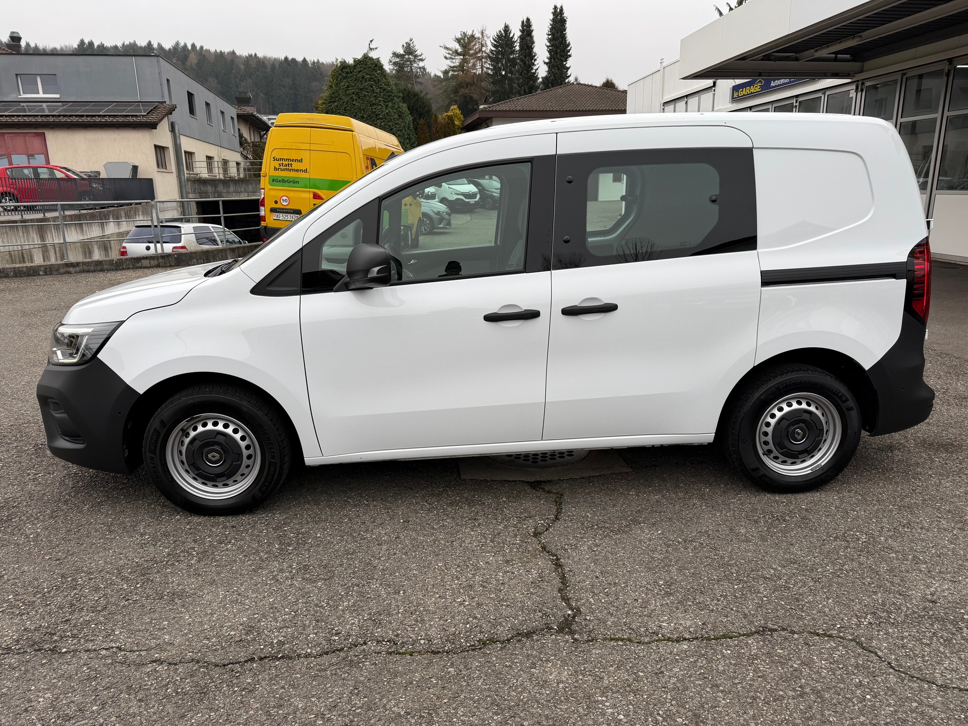 RENAULT Kangoo Van 1.5 dCi Standard 95 Extra-image-2