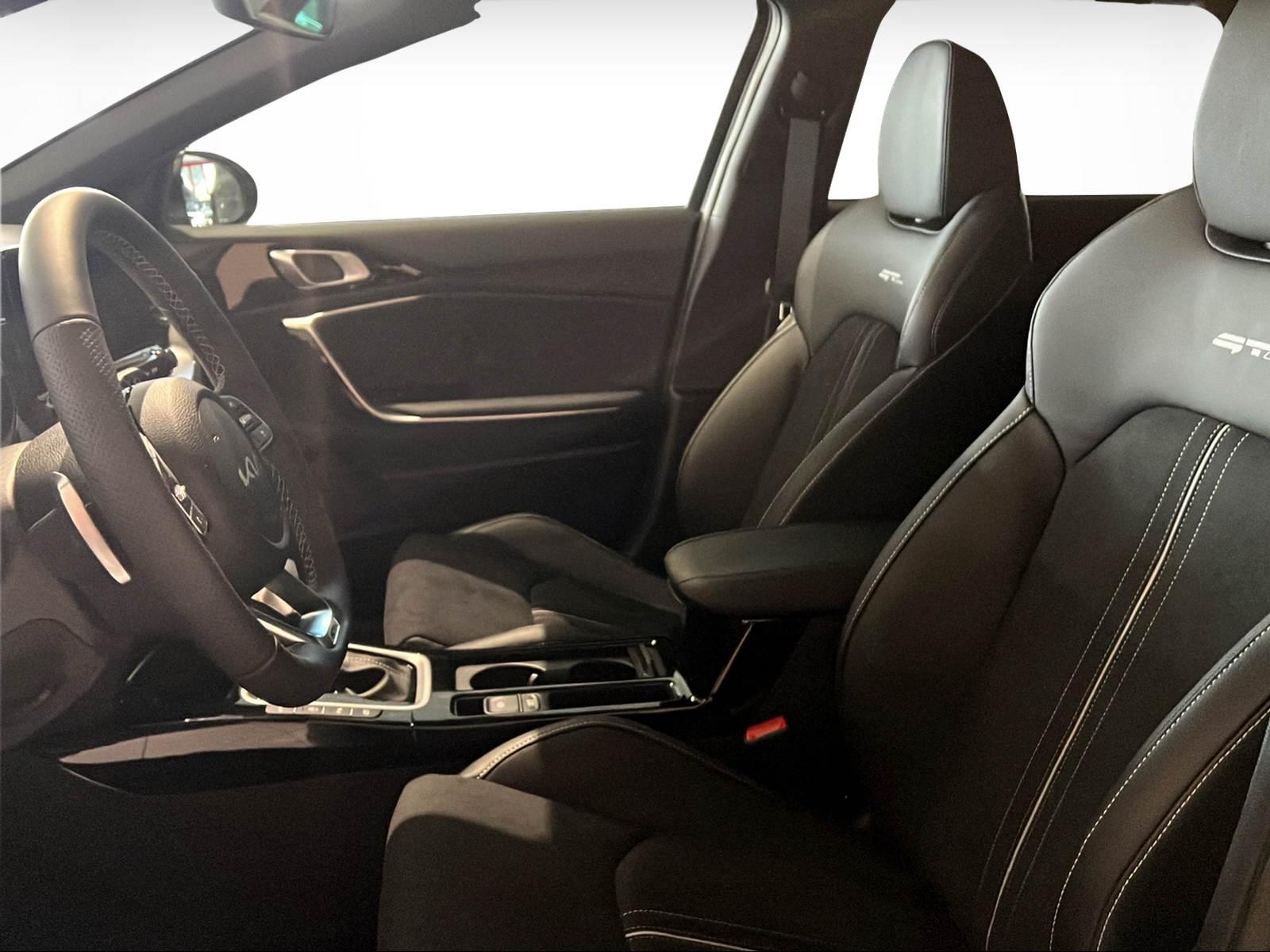 KIA Ceed SW 1.5 T-GDi GT-Line-image-4
