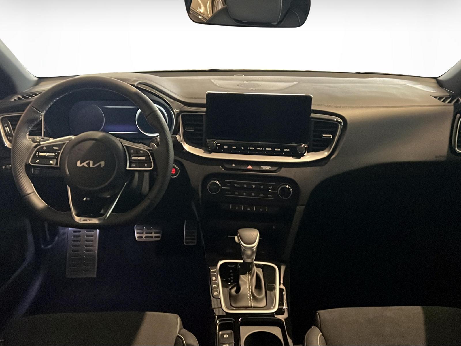 KIA Ceed SW 1.5 T-GDi GT-Line-showroom-element-2