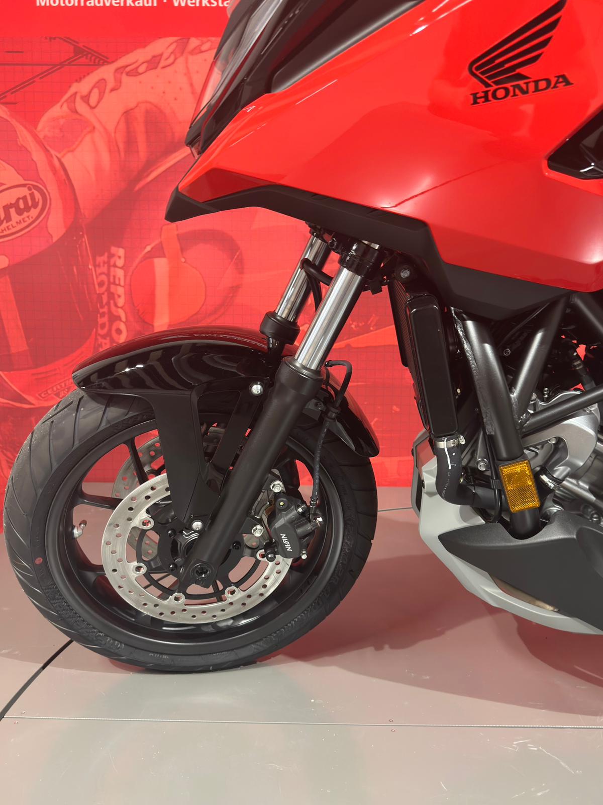 HONDA NC 750 X **Neufahrzeug* DCT-showroom-element-3