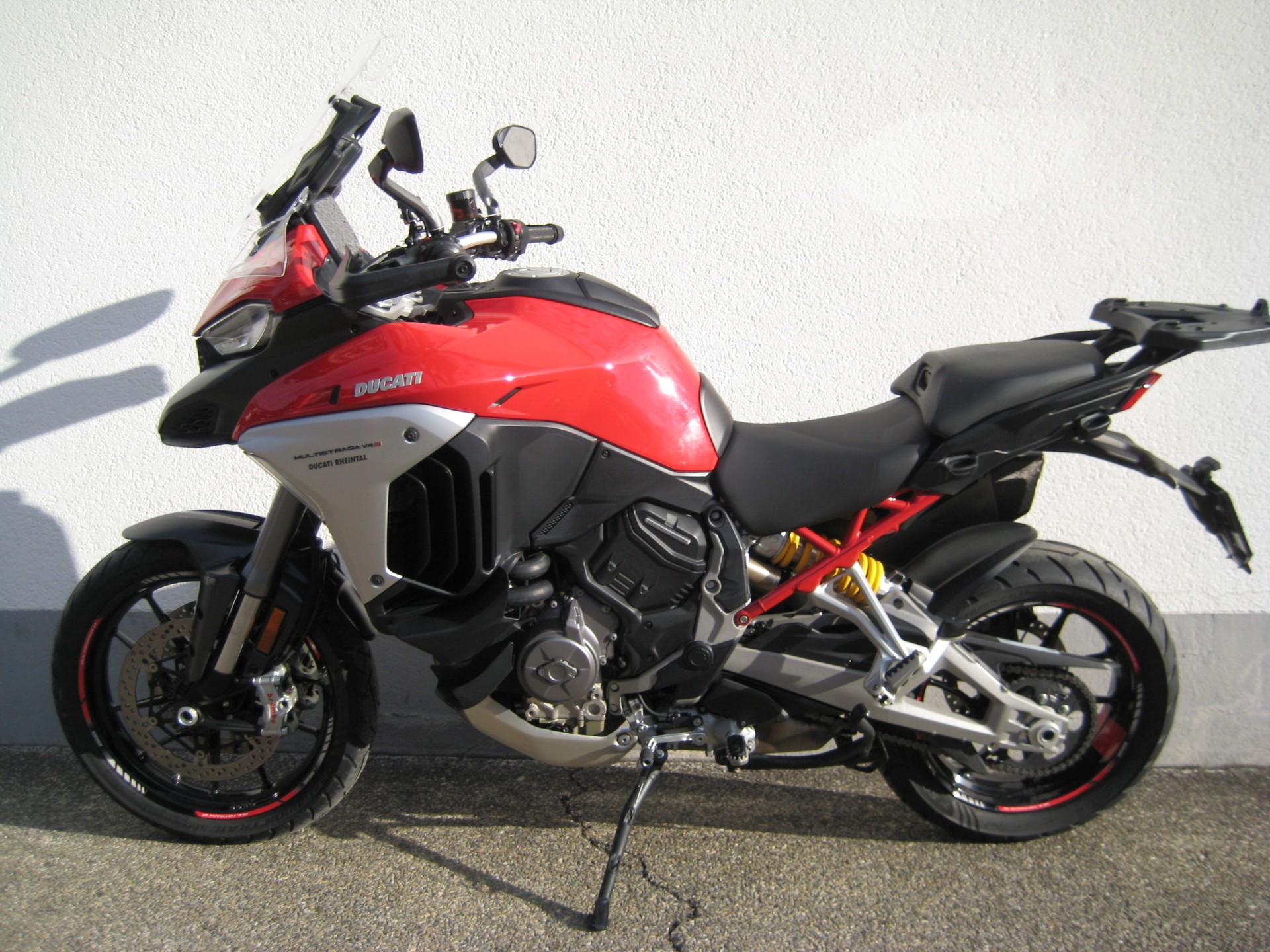 DUCATI Multistrada V4 S Travel & Radar-image-1
