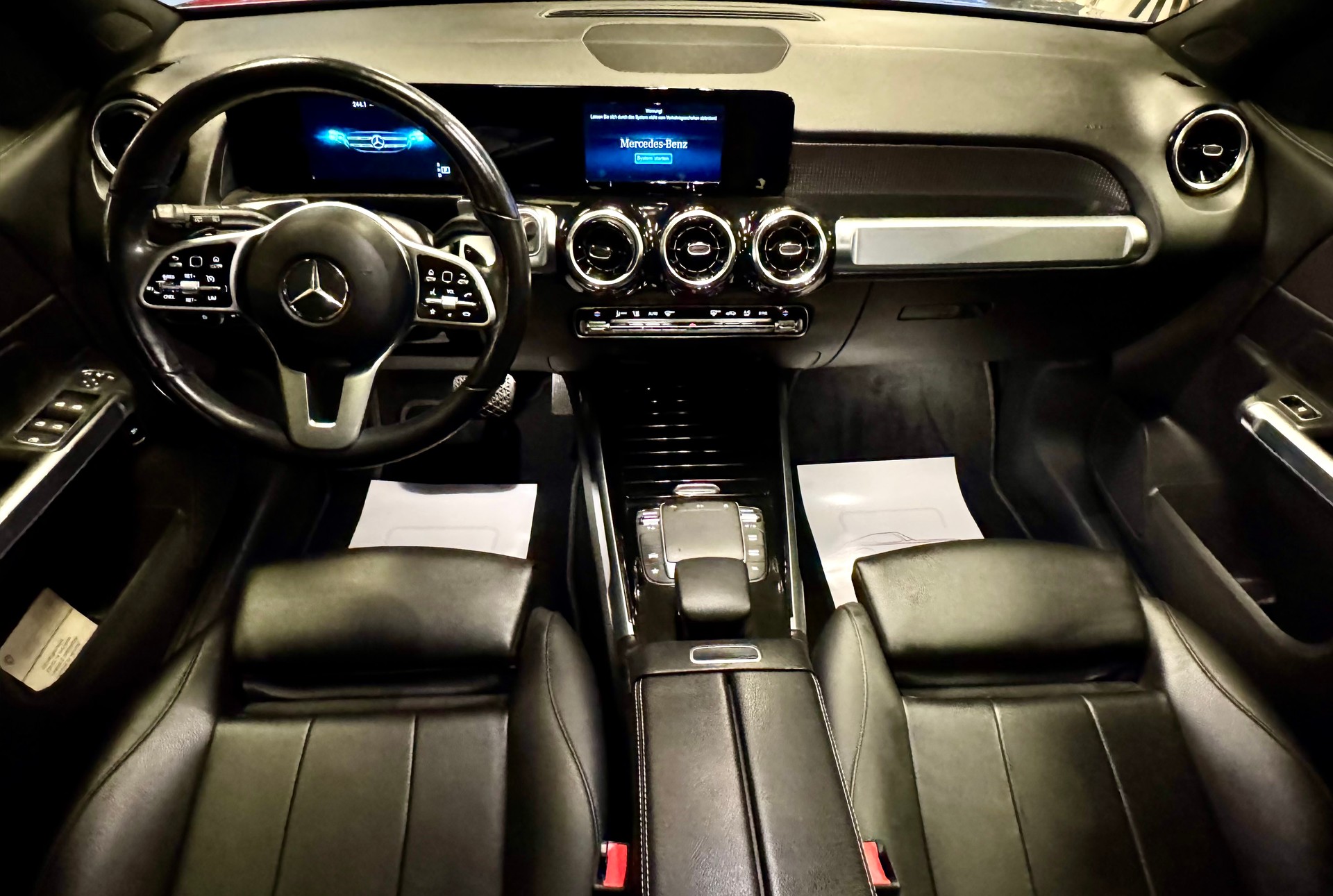 MERCEDES-BENZ GLB 200 d 4Matic Progressive 8G-Tronic-image-16