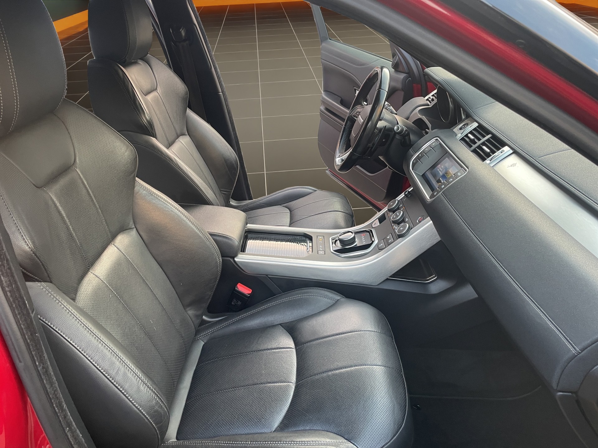 LAND ROVER Range Rover Evoque 2.0 SD4 HSE Dynamic AT9-image-12