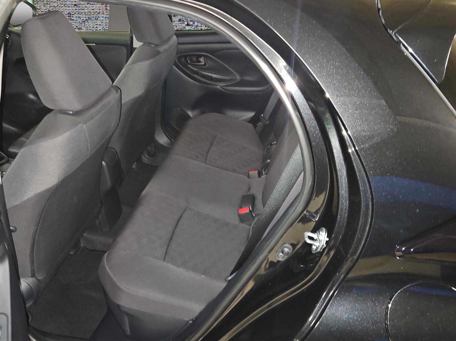 TOYOTA Yaris 1.5 VVT-i HSD Trend-image-9