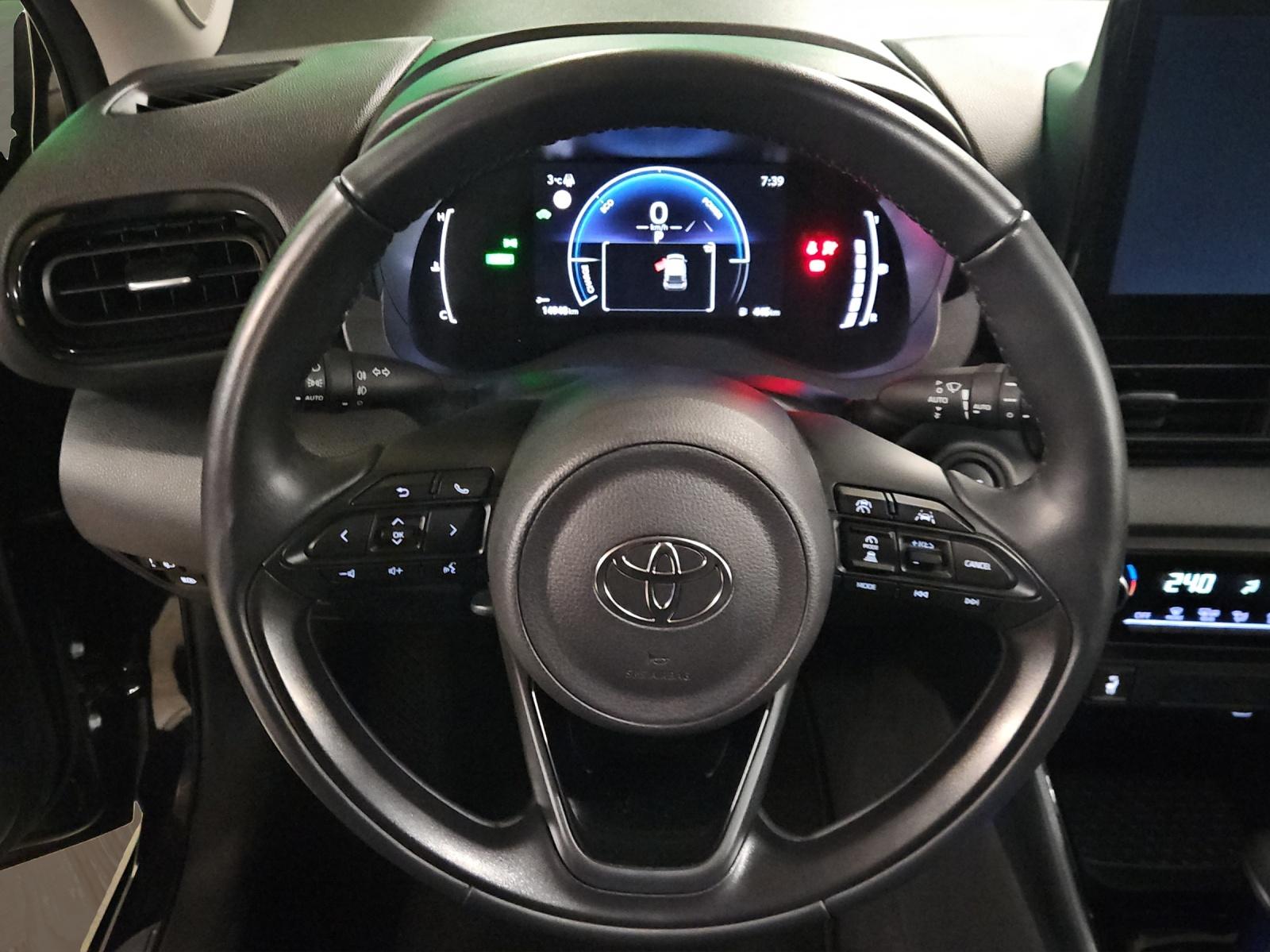 TOYOTA Yaris 1.5 VVT-i HSD Trend-image-10