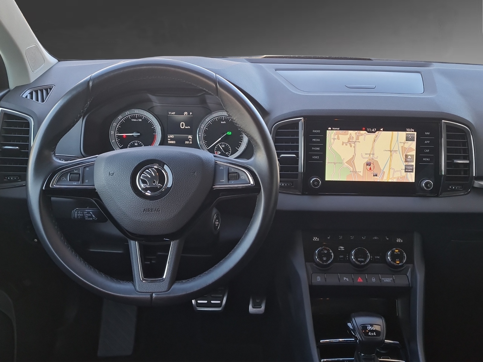 SKODA Karoq 2.0 TDI CR Style 4x4 DSG-image-7