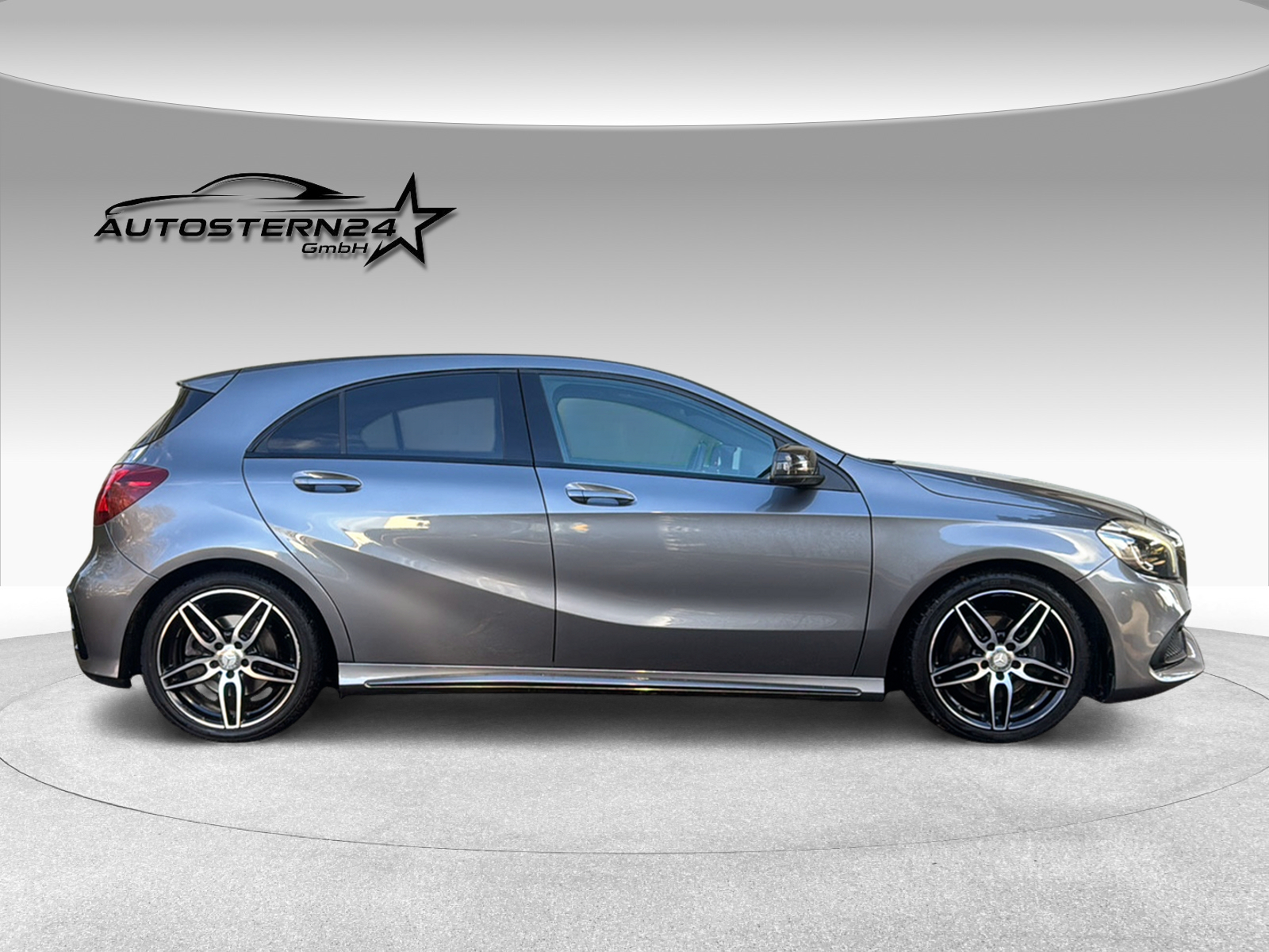 MERCEDES-BENZ A 200 CDI AMG Line 4Matic 7G-DCT-image-6