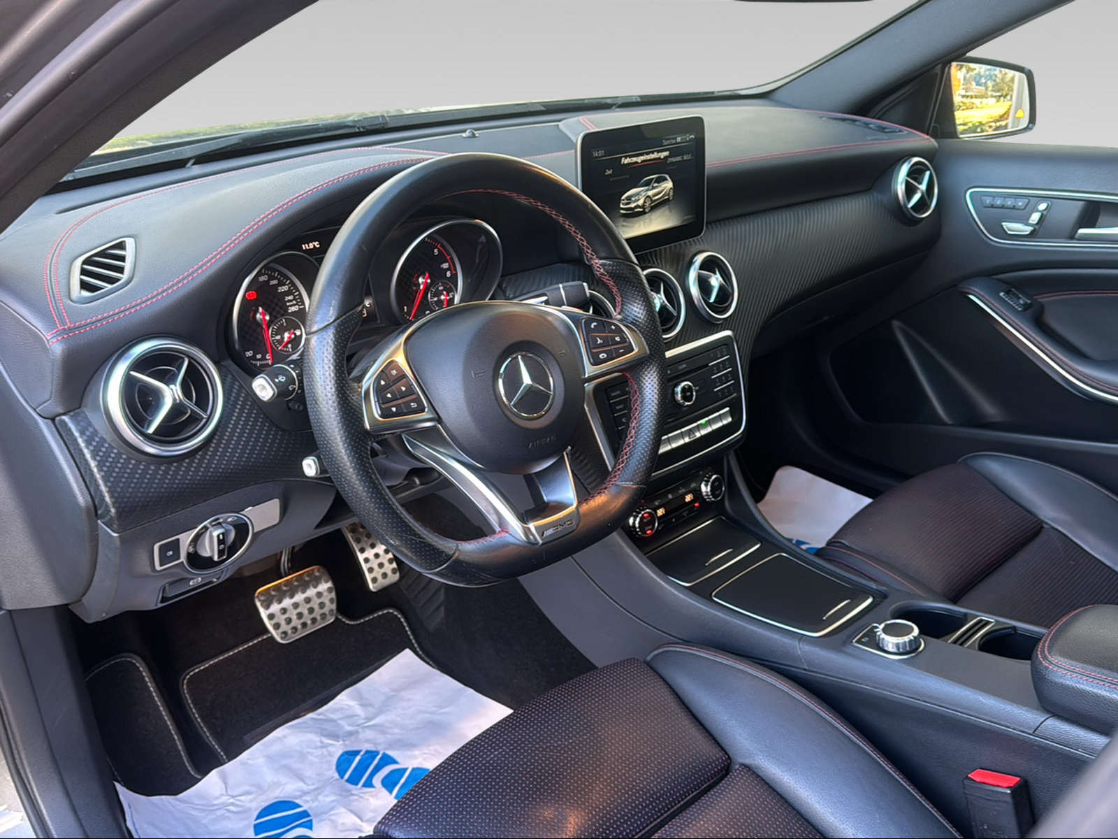 MERCEDES-BENZ A 200 CDI AMG Line 4Matic 7G-DCT-image-9