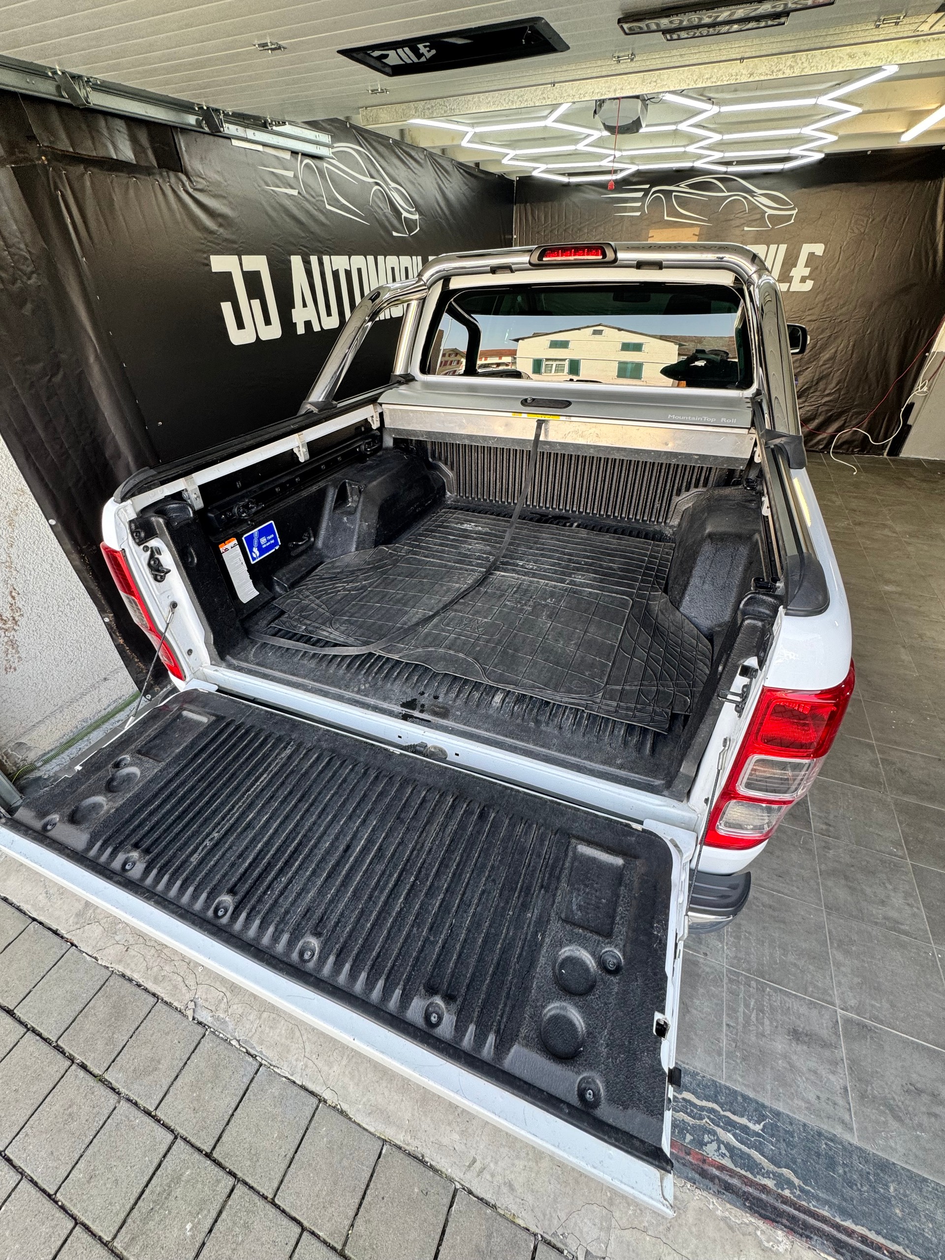 FORD Ranger Wildtrak 3.2 TDCi 4x4 A-image-7