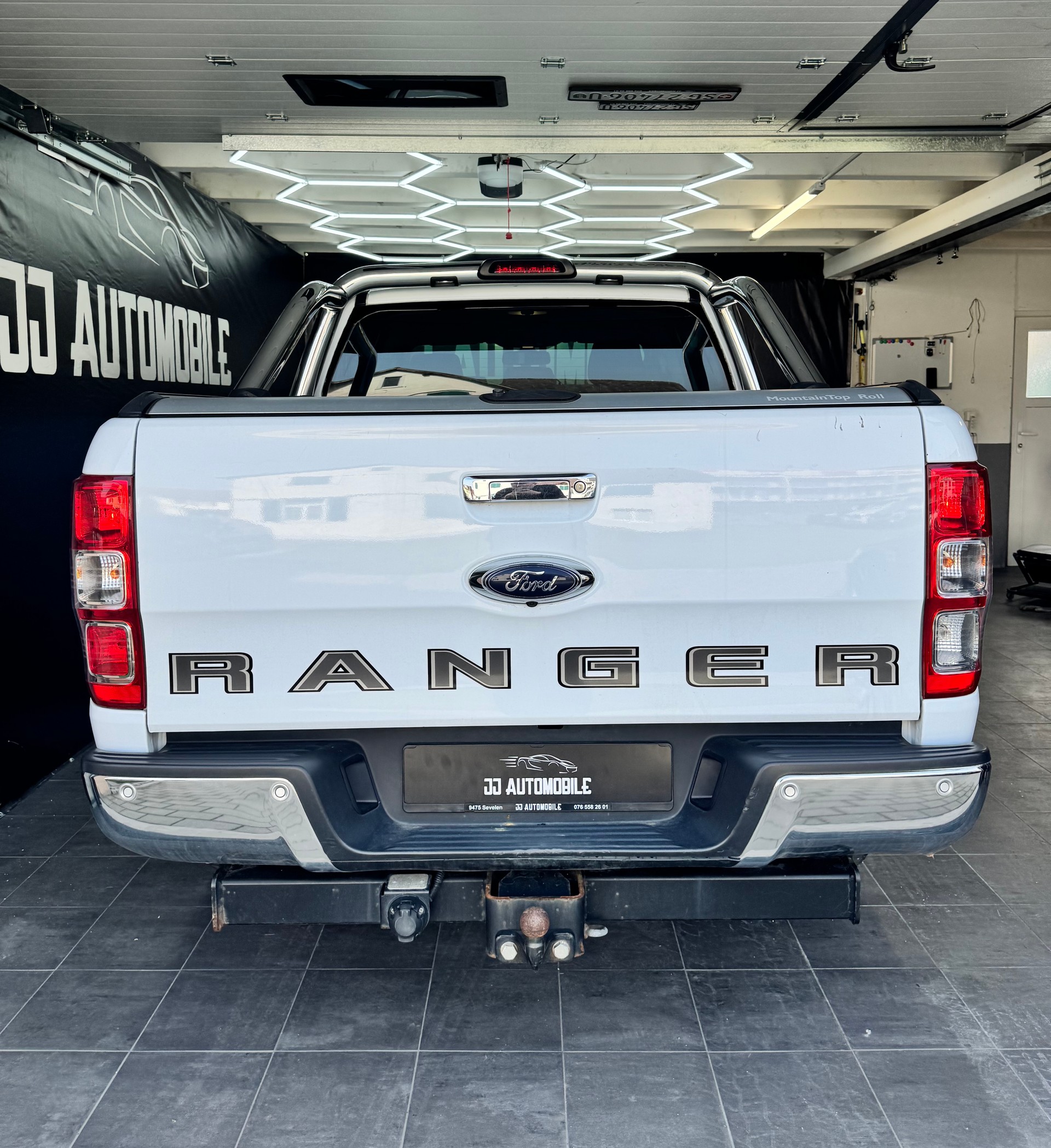 FORD Ranger Wildtrak 3.2 TDCi 4x4 A-image-4