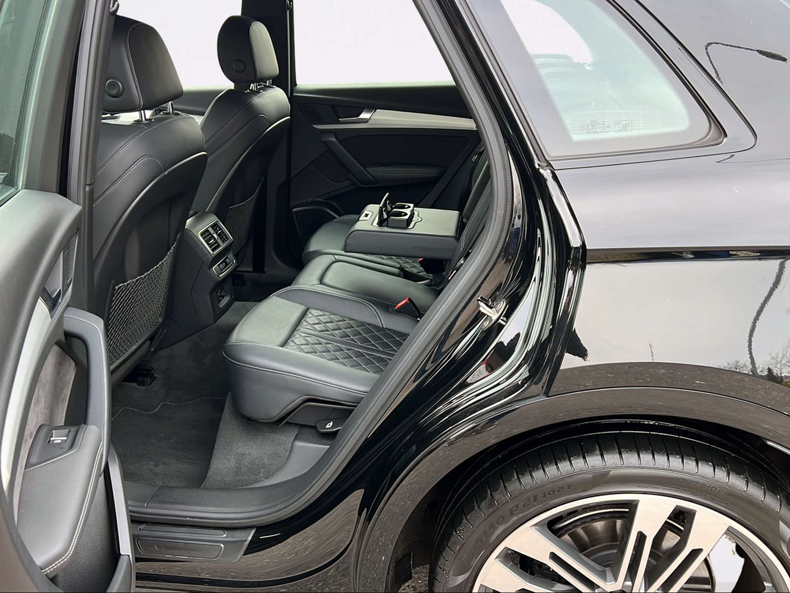 AUDI SQ5 TDI quattro tiptronic-image-12