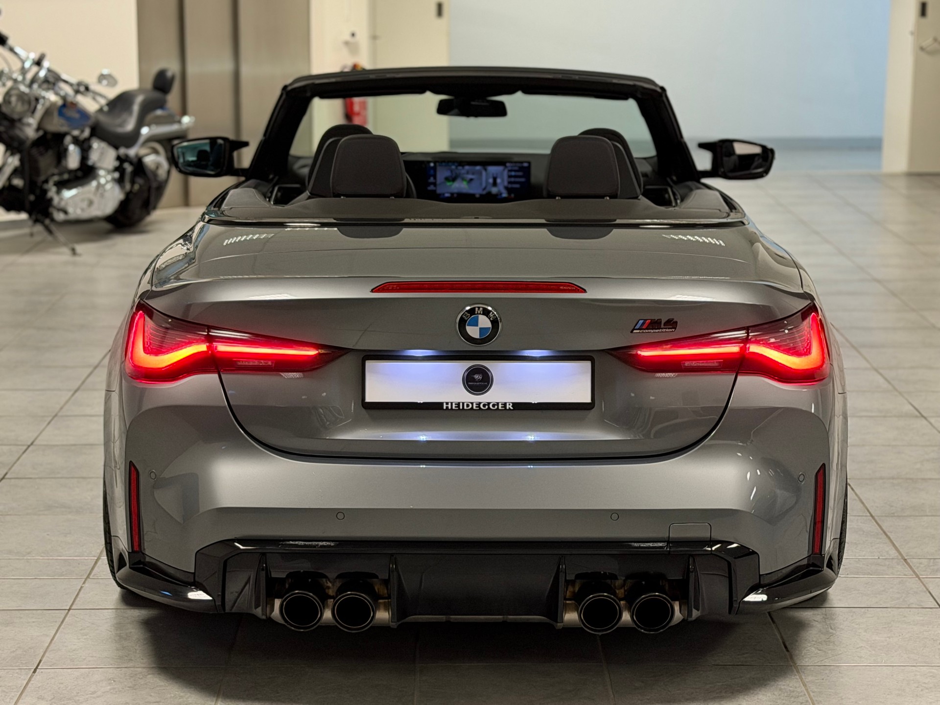 BMW M4 Cabrio Competition M xDrive-image-22