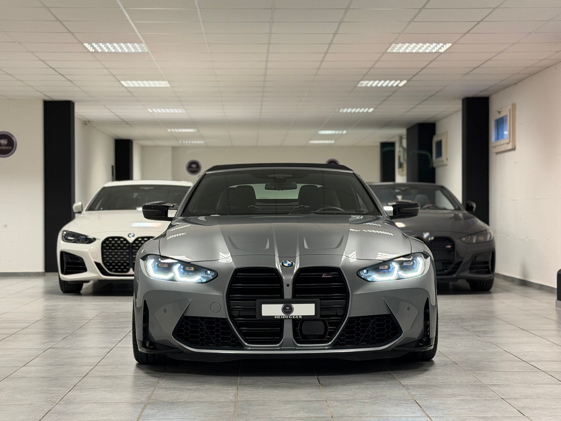 BMW M4 Cabrio Competition M xDrive-image-10