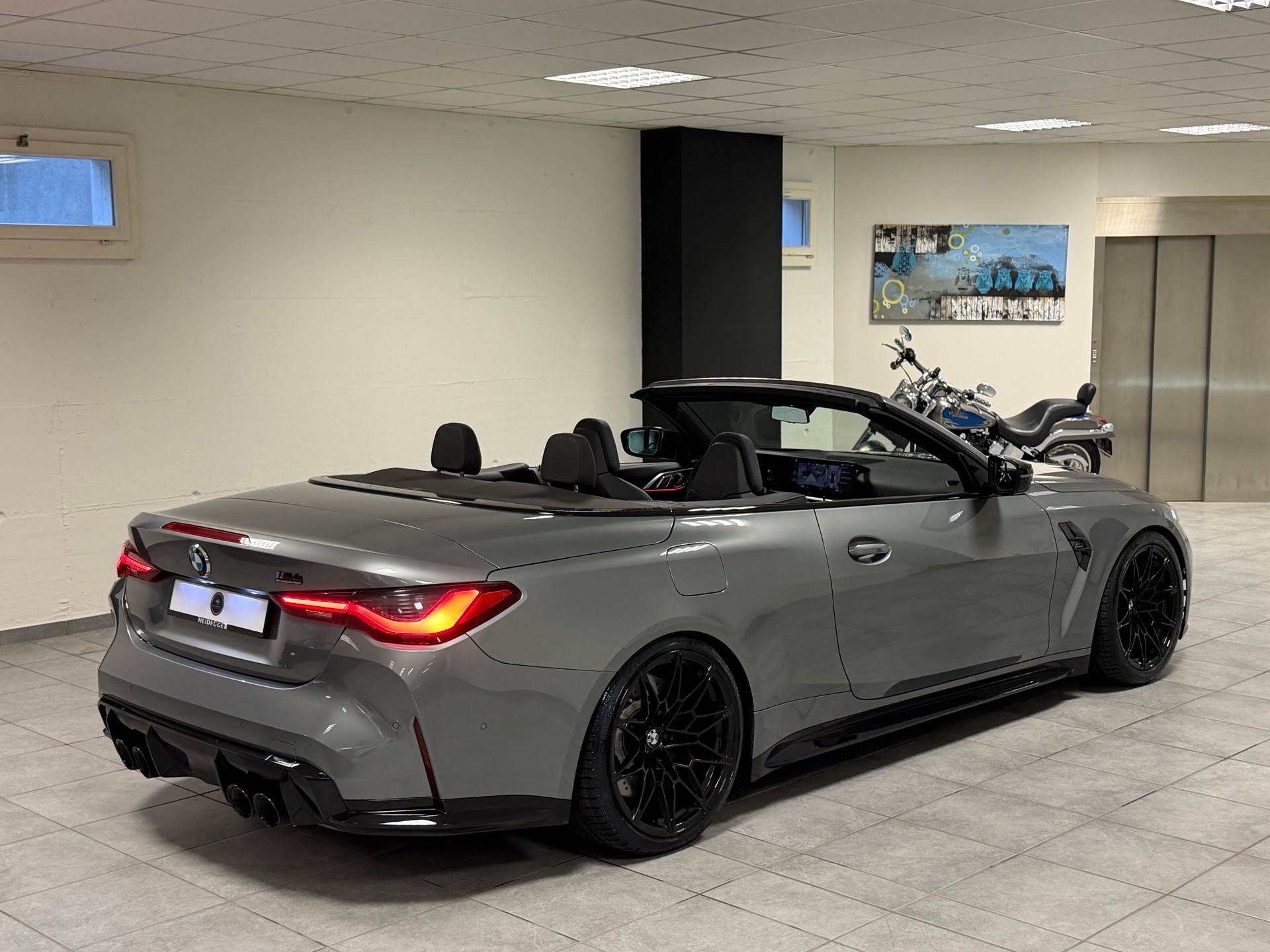 BMW M4 Cabrio Competition M xDrive-image-24