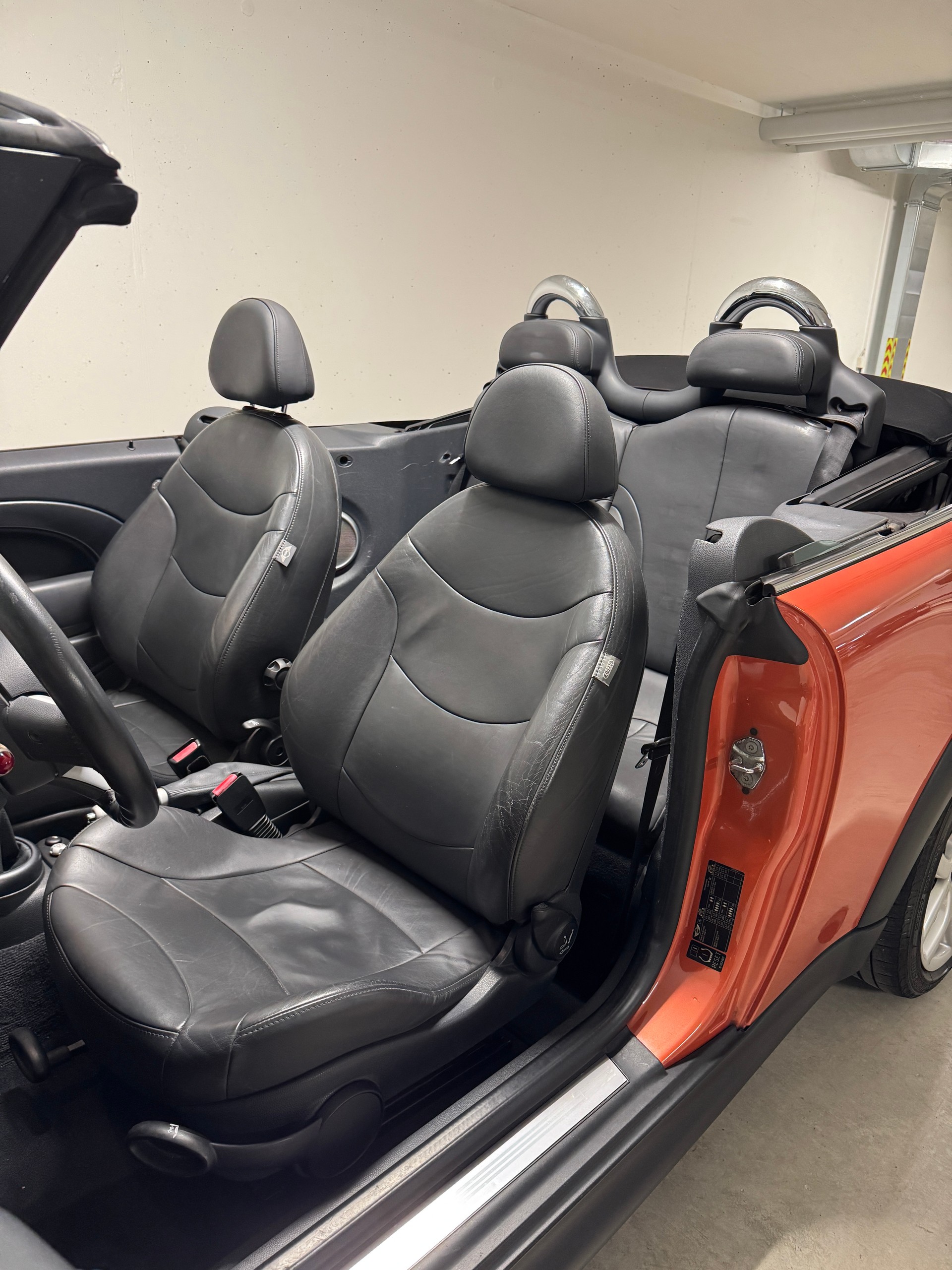 MINI Cooper S John Cooper Works Cabrio *Hot Orange*-image-7