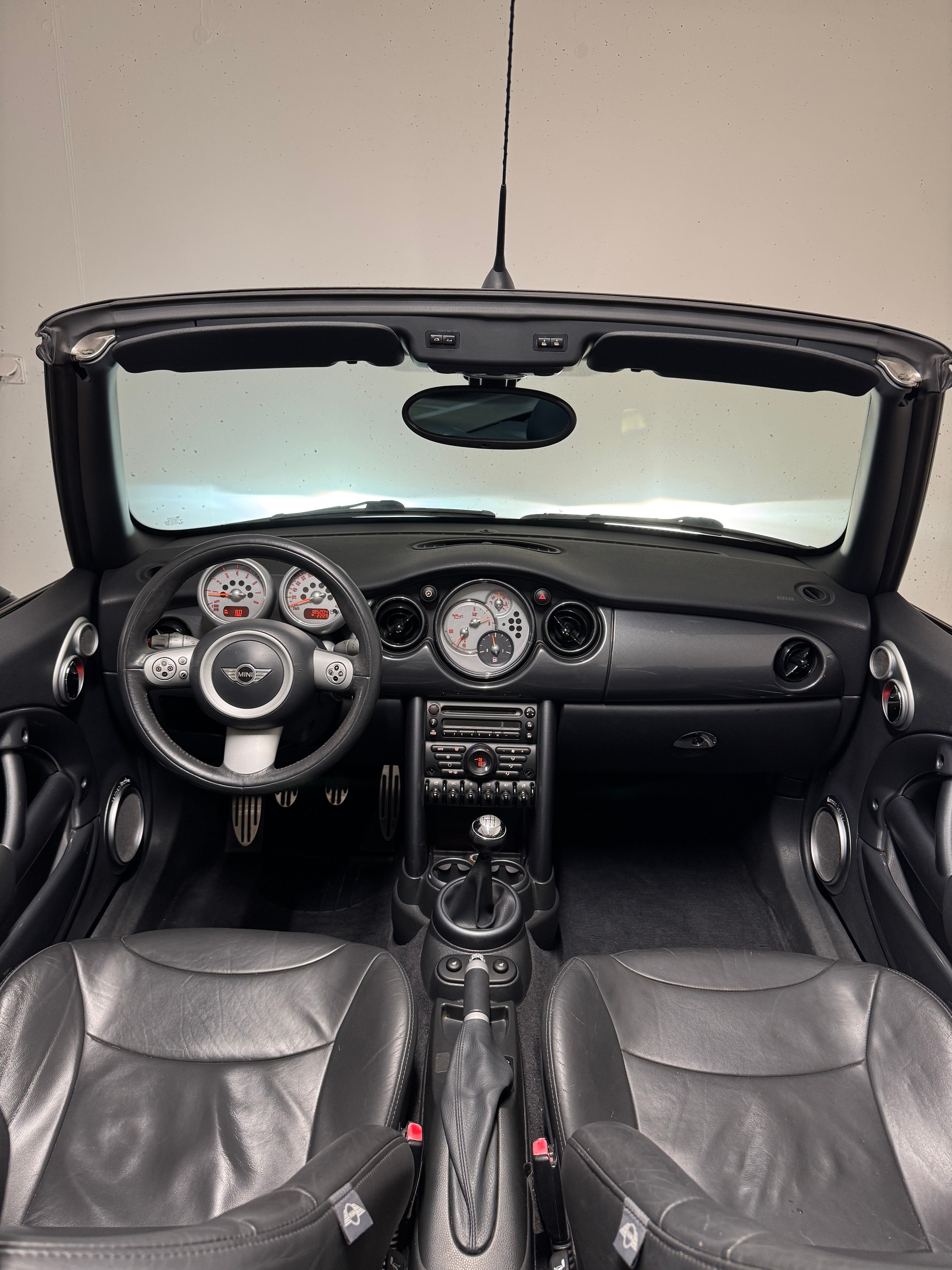 MINI Cooper S John Cooper Works Cabrio *Hot Orange*-image-8