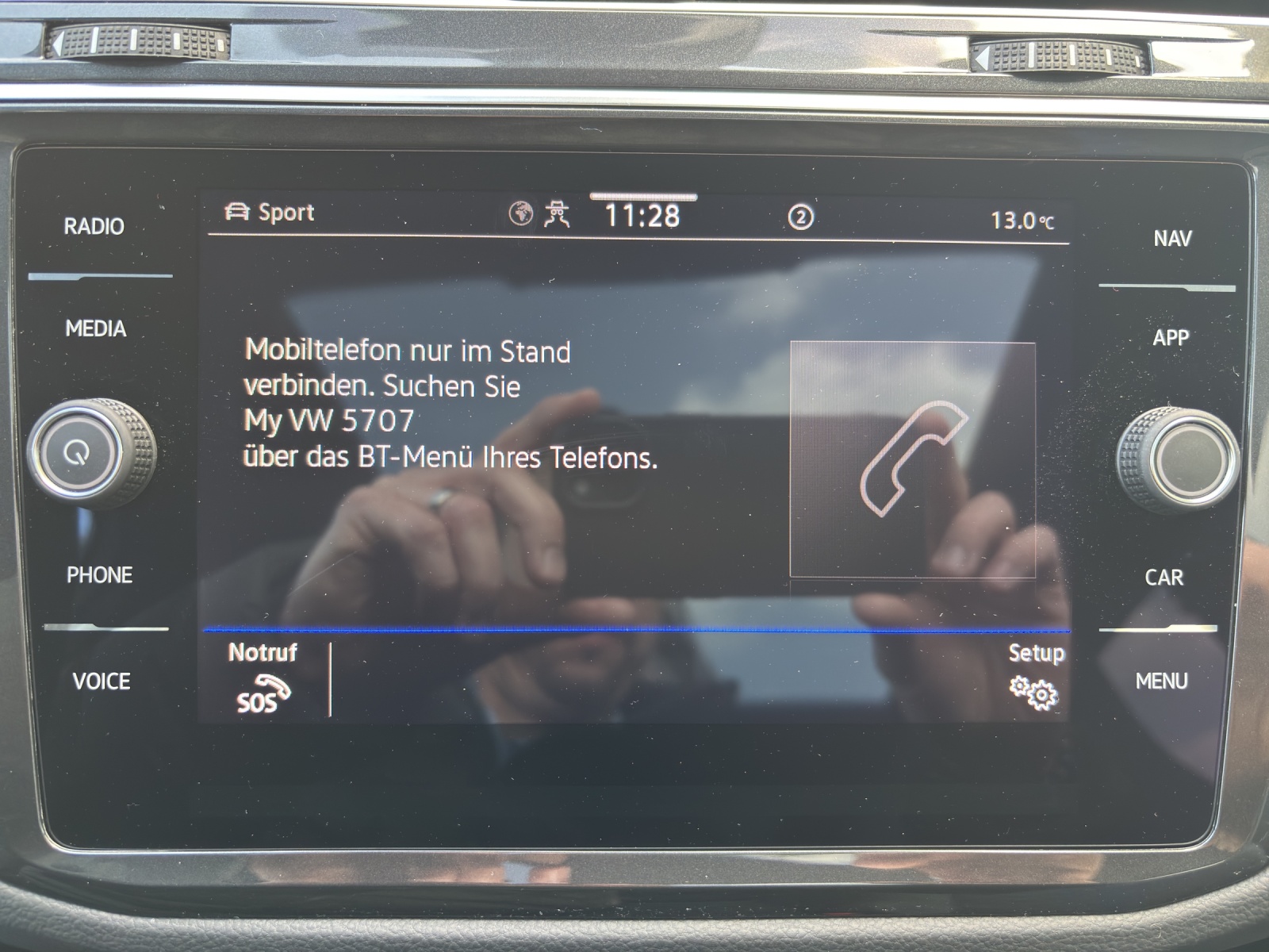 VW Tiguan 2.0TSI R 4Motion DSG mit AHK & Panorama-Ausstell-/Schiebedach-image-23