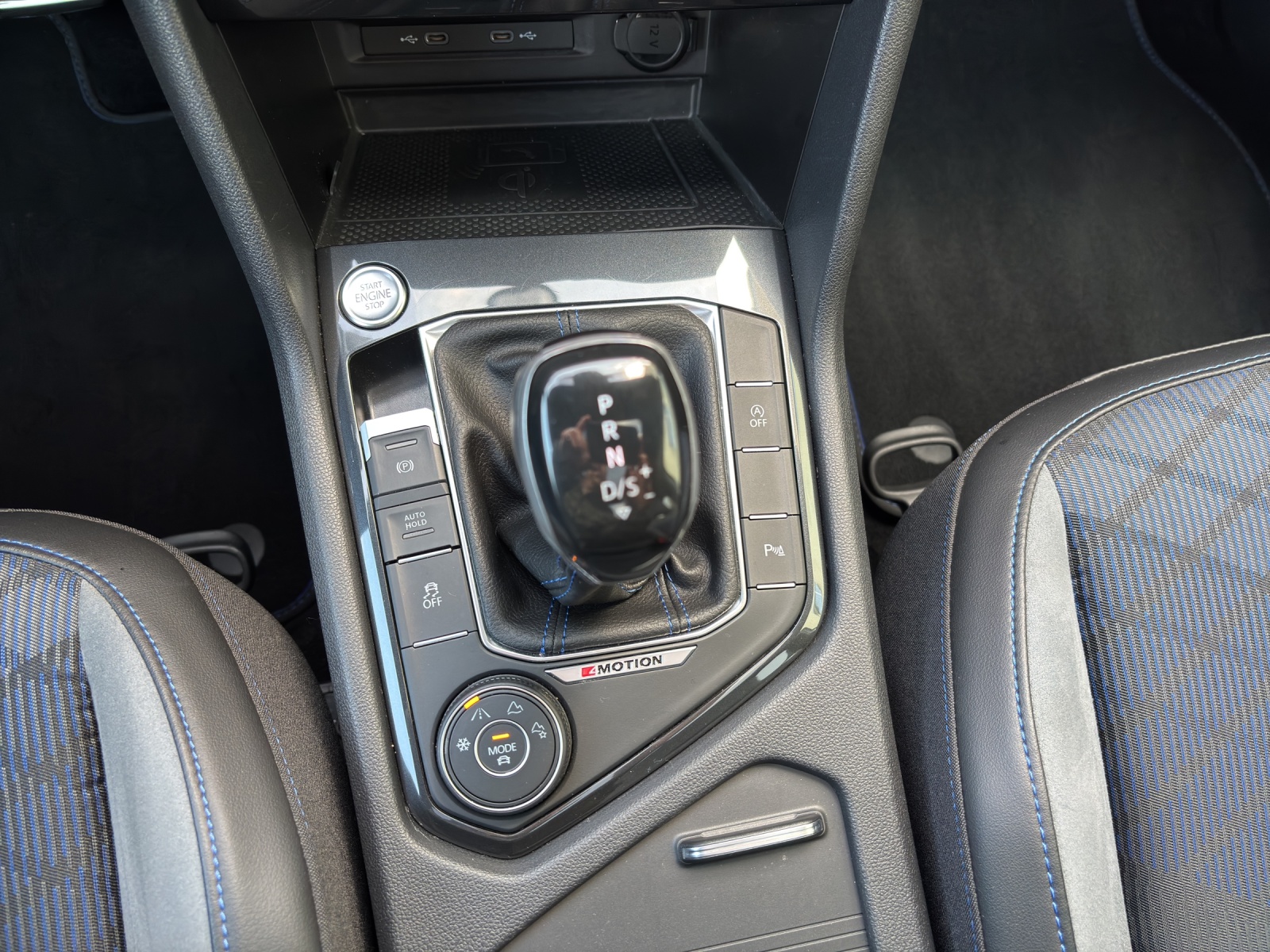 VW Tiguan 2.0TSI R 4Motion DSG mit AHK & Panorama-Ausstell-/Schiebedach-image-18