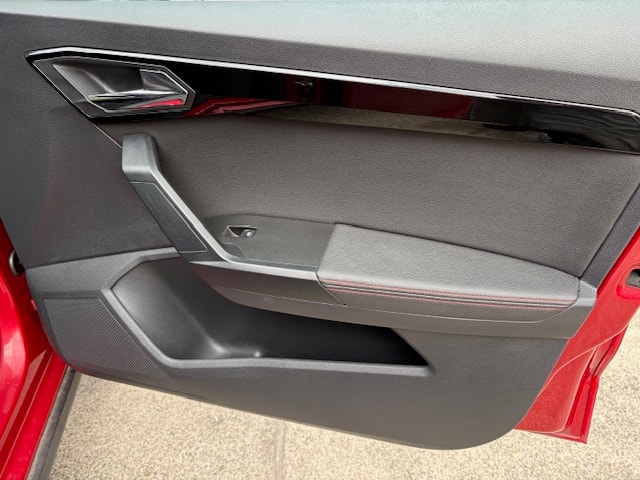 SEAT Arona 1.5 TSI Evo FR-image-15