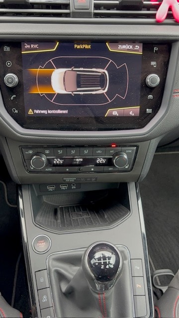 SEAT Arona 1.5 TSI Evo FR-image-18