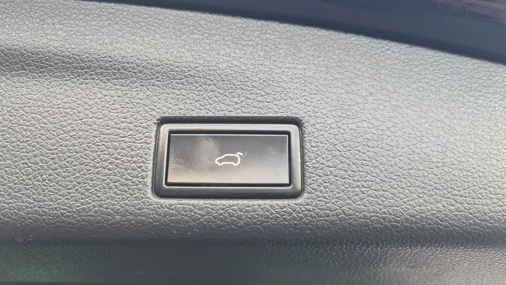VW Sharan 2.0 TDI BMT Final Edition 4Motion DSG ** 7-Plätzer ** Alcantara-Leder ** Gr-Navi ** RF-Kamera ** Anh-Kupplung ** Ab MFK-image-8