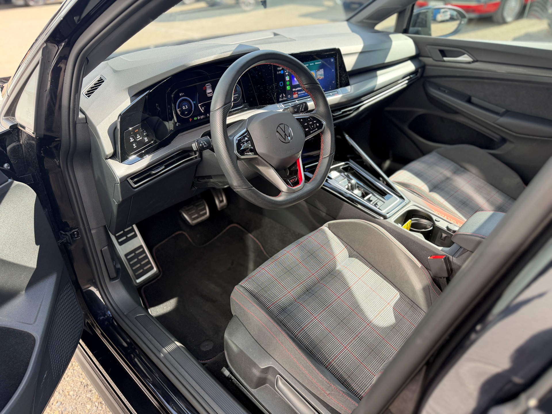 VW Golf 2.0 TSI GTI DSG-image-8