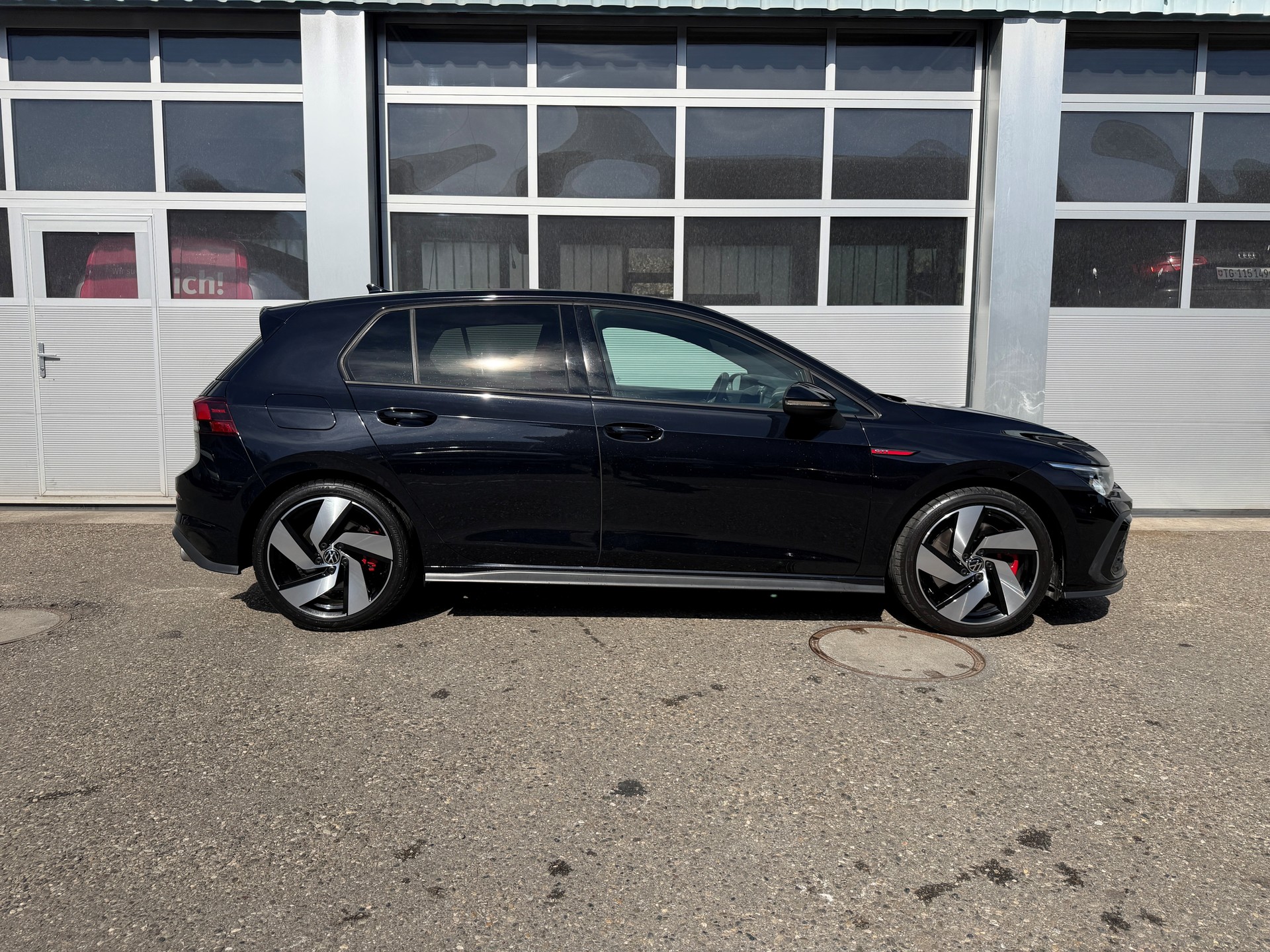 VW Golf 2.0 TSI GTI DSG-image-13