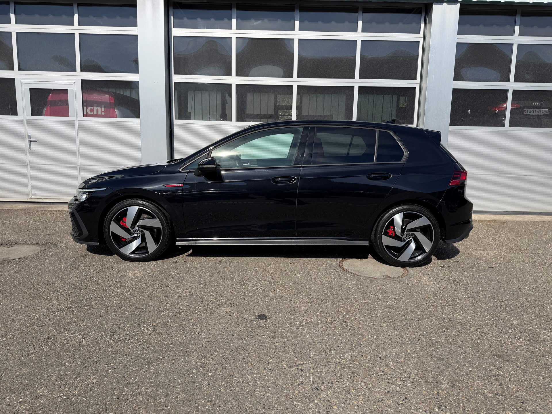 VW Golf 2.0 TSI GTI DSG-image-12