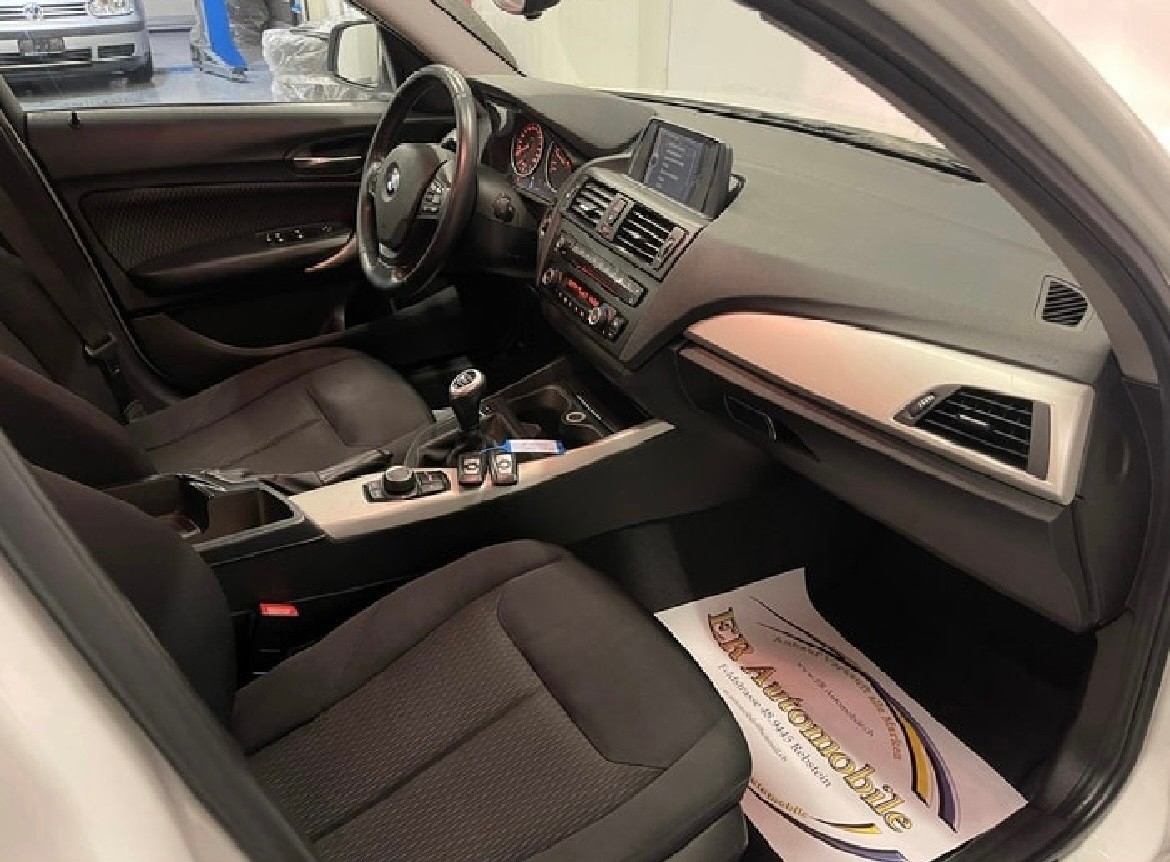 BMW 116d Efficient-Dynamics Edition Urban Line-image-9