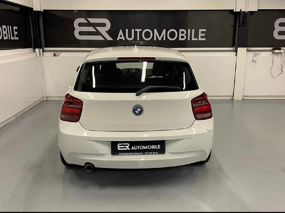 BMW 116d Efficient-Dynamics Edition Urban Line-image-5