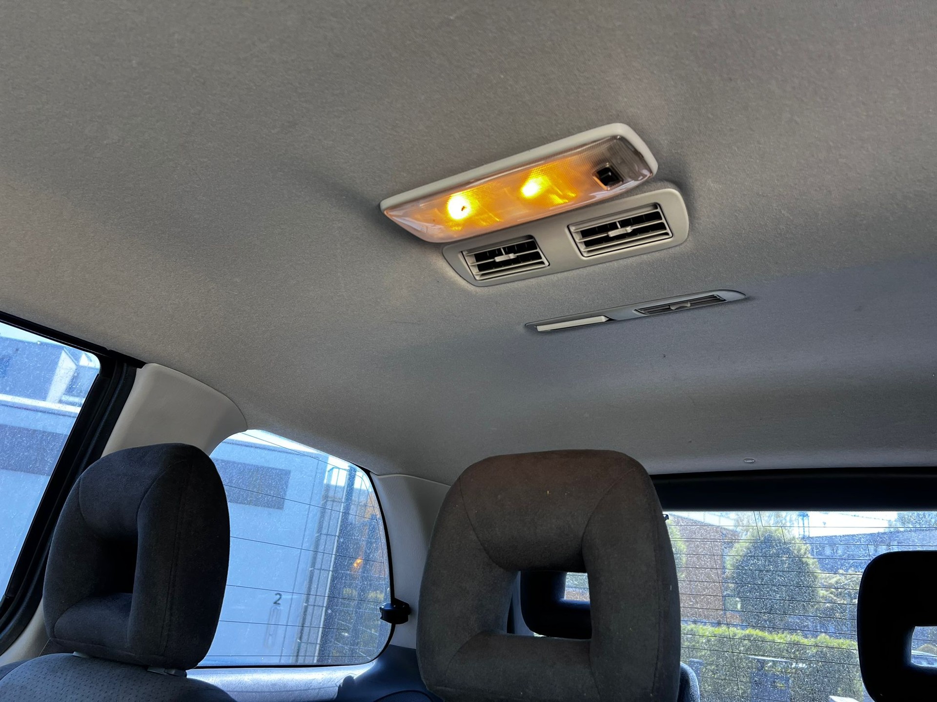 MAZDA MPV 2.3 16V Exclusive-image-13