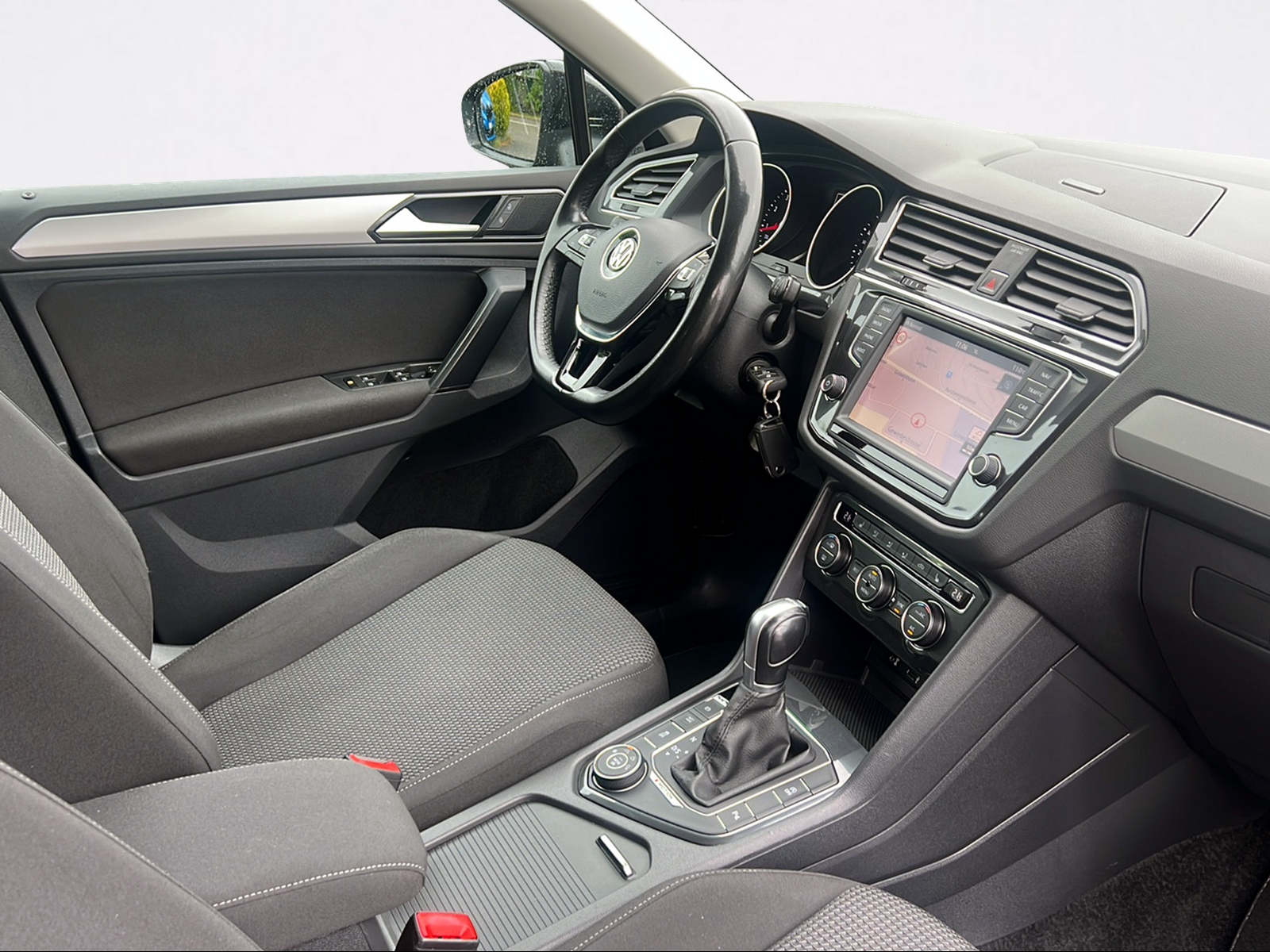 VW Tiguan 1.4TSI ACT Trendline 4Motion DSG-image-1